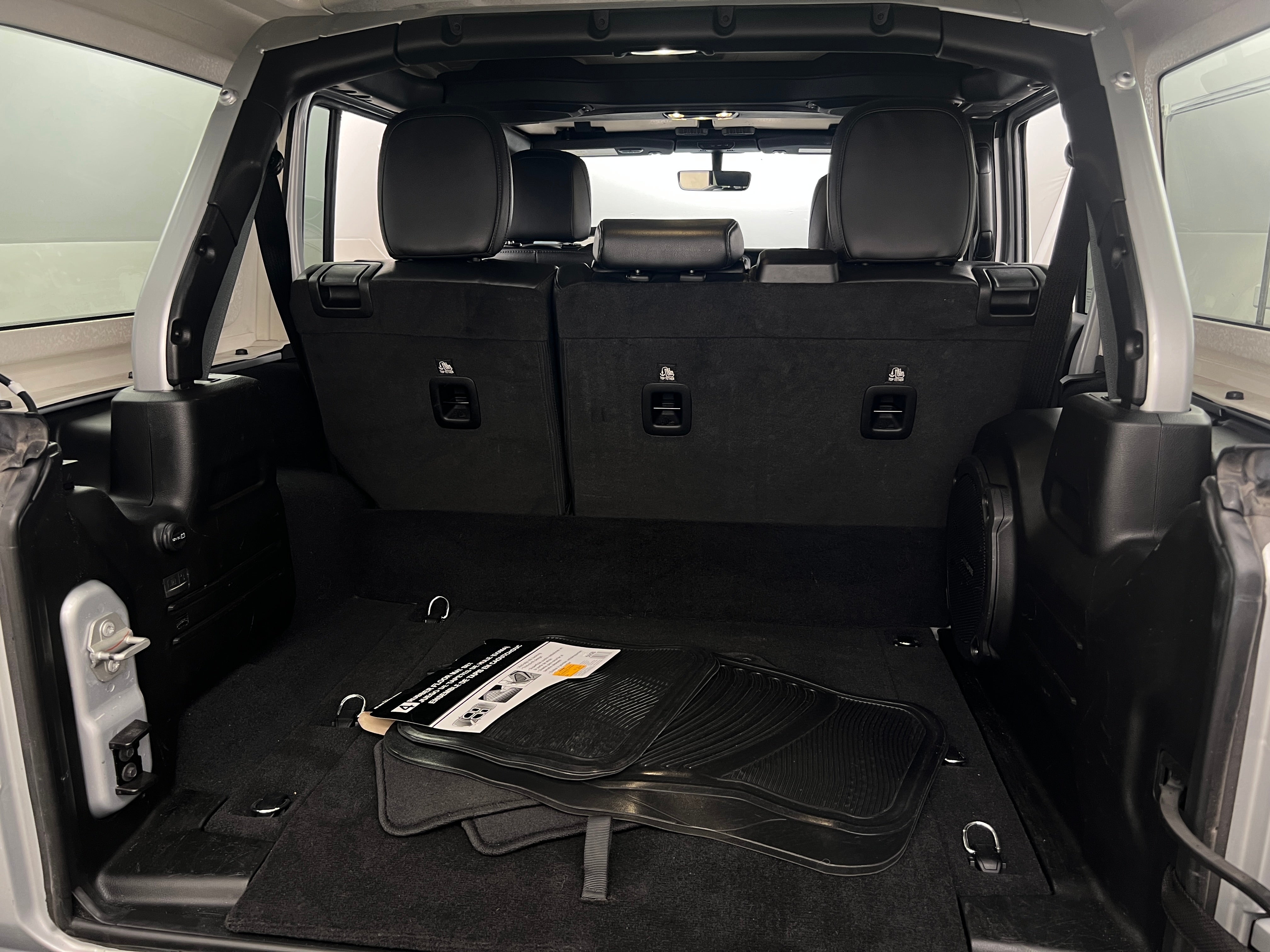 2023 Jeep Wrangler Sahara 4xe 7