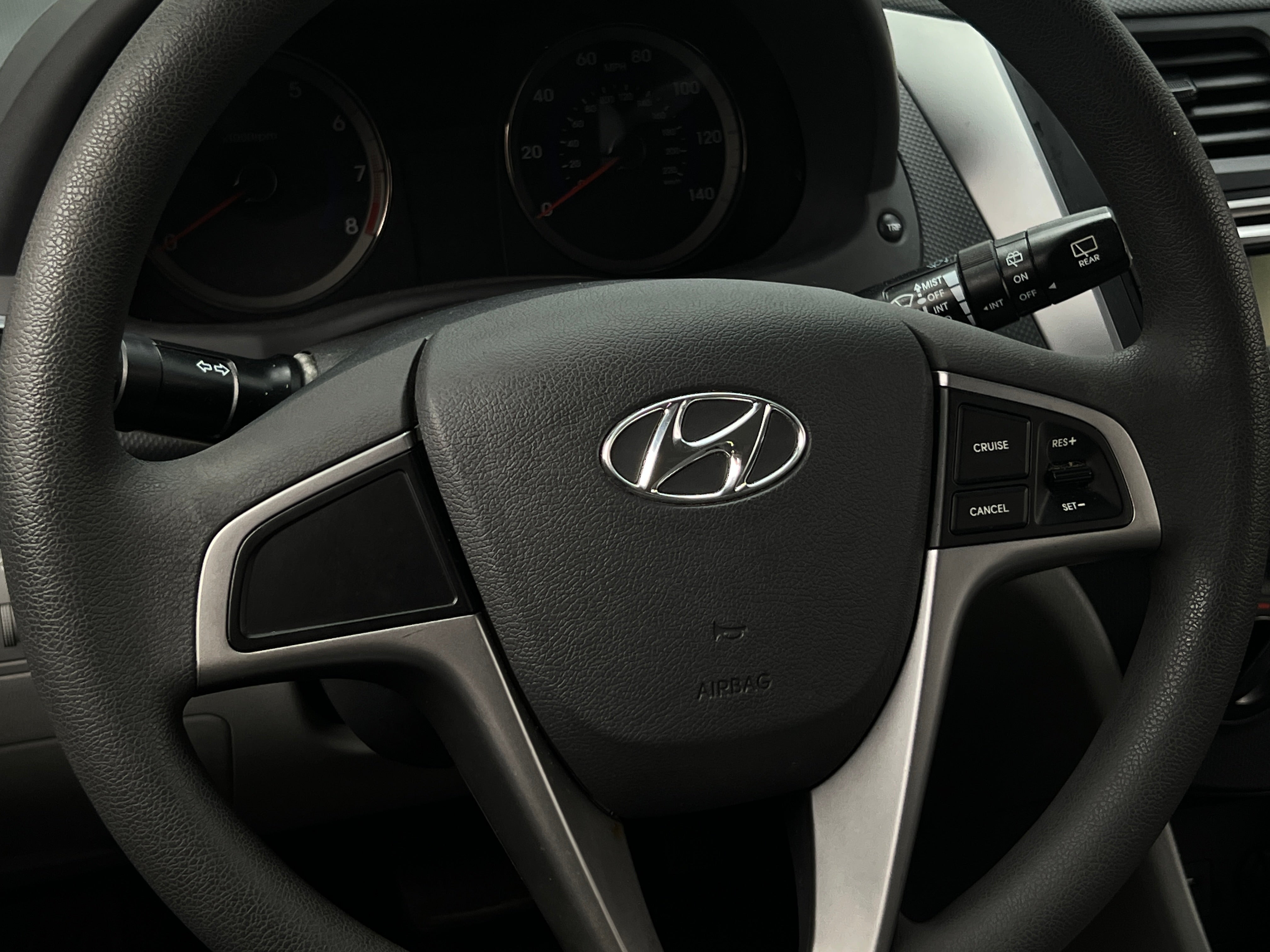 2017 Hyundai Accent SE 5