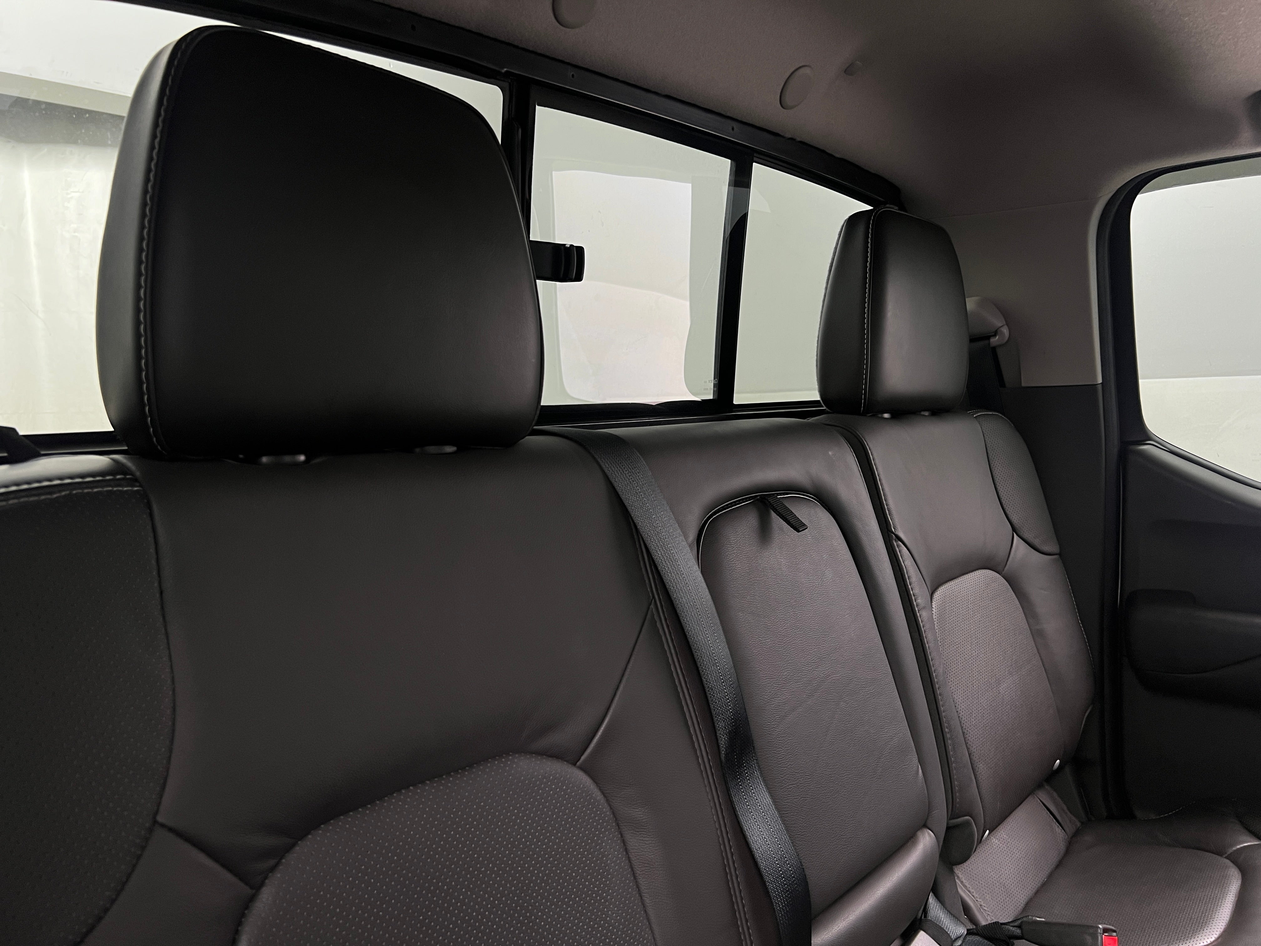 2016 Nissan Frontier PRO-4X 6