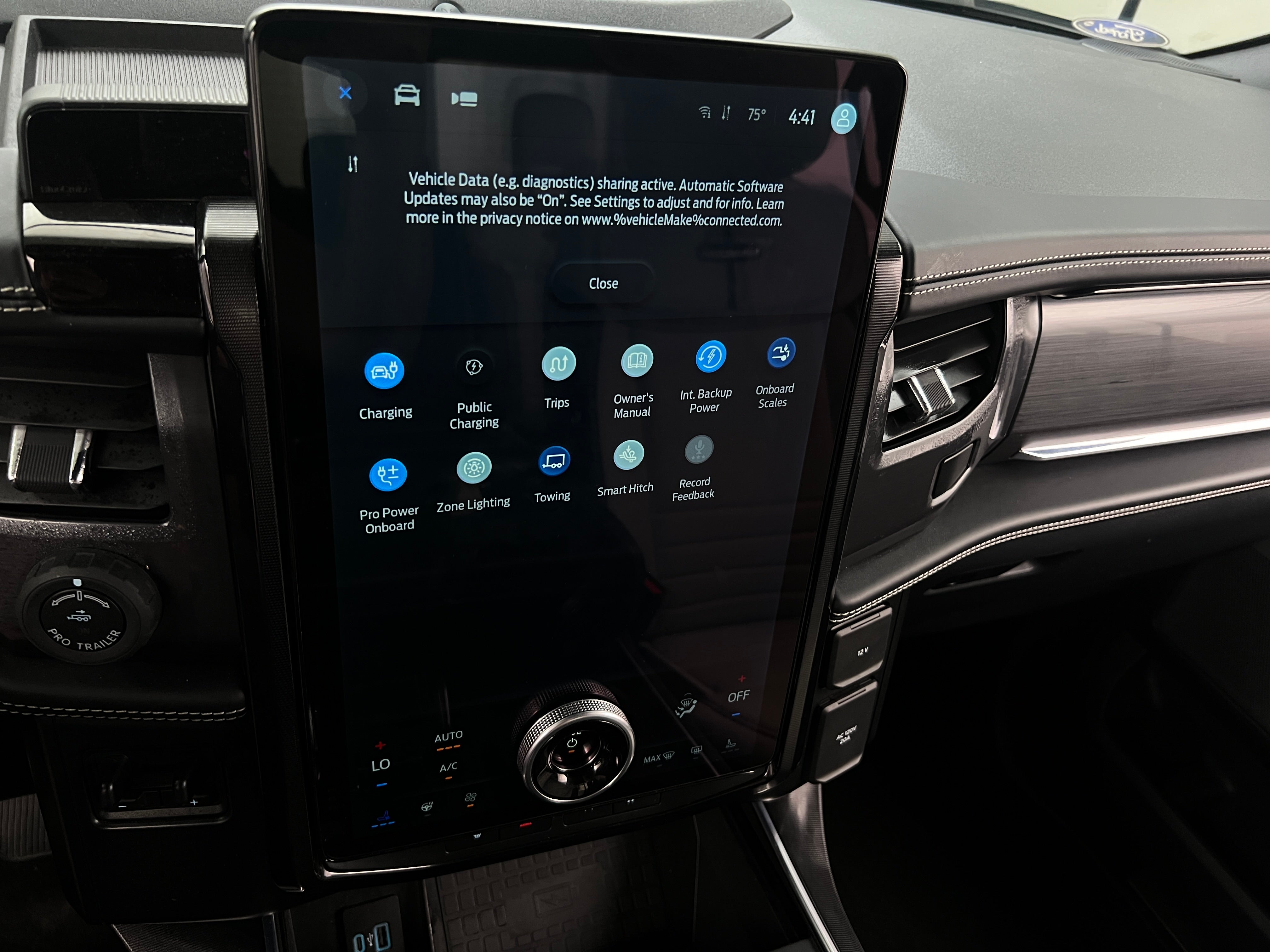 2022 Ford F-150 Lightning Platinum 4