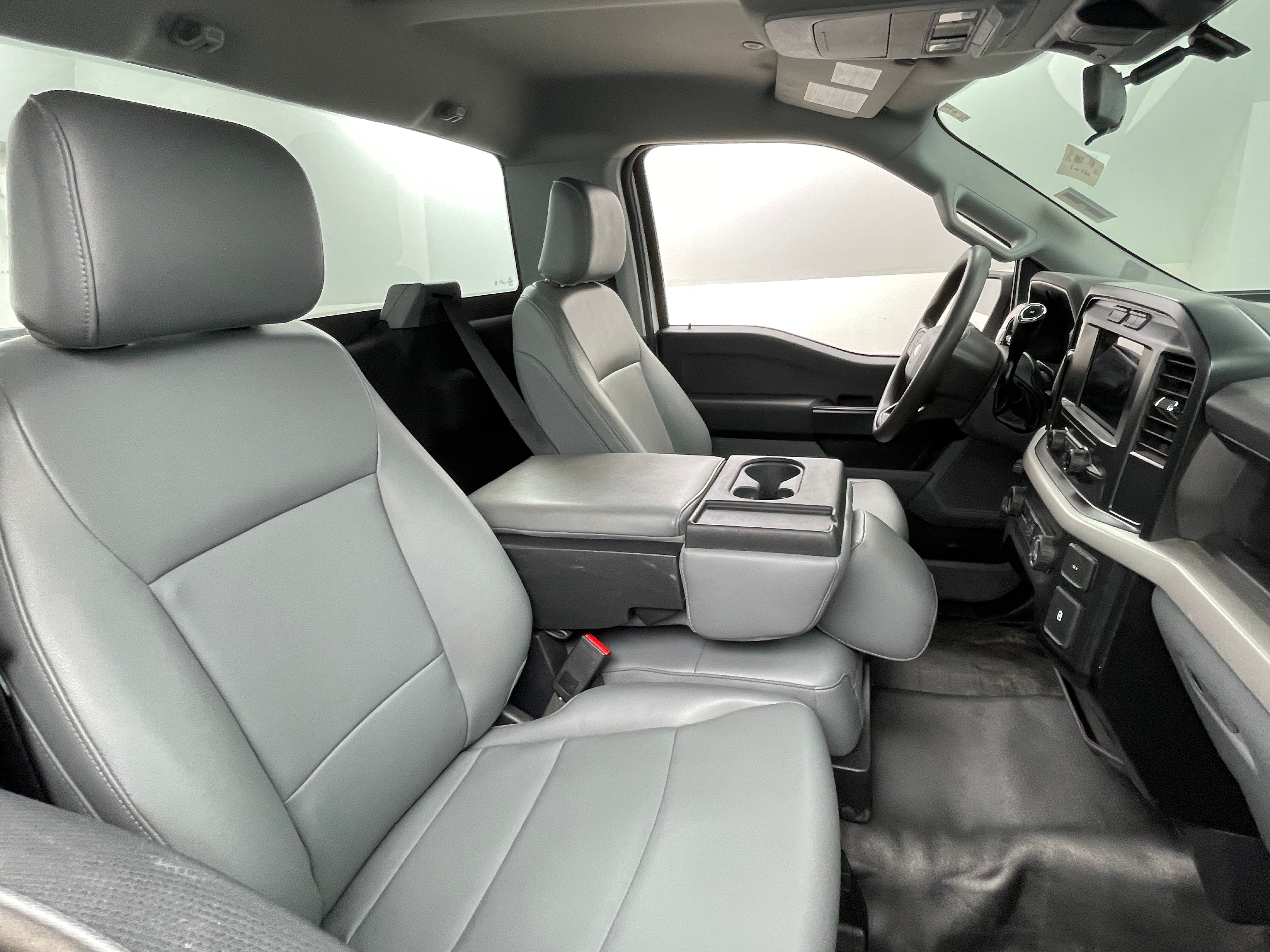 2022 Ford Econoline E-150 2