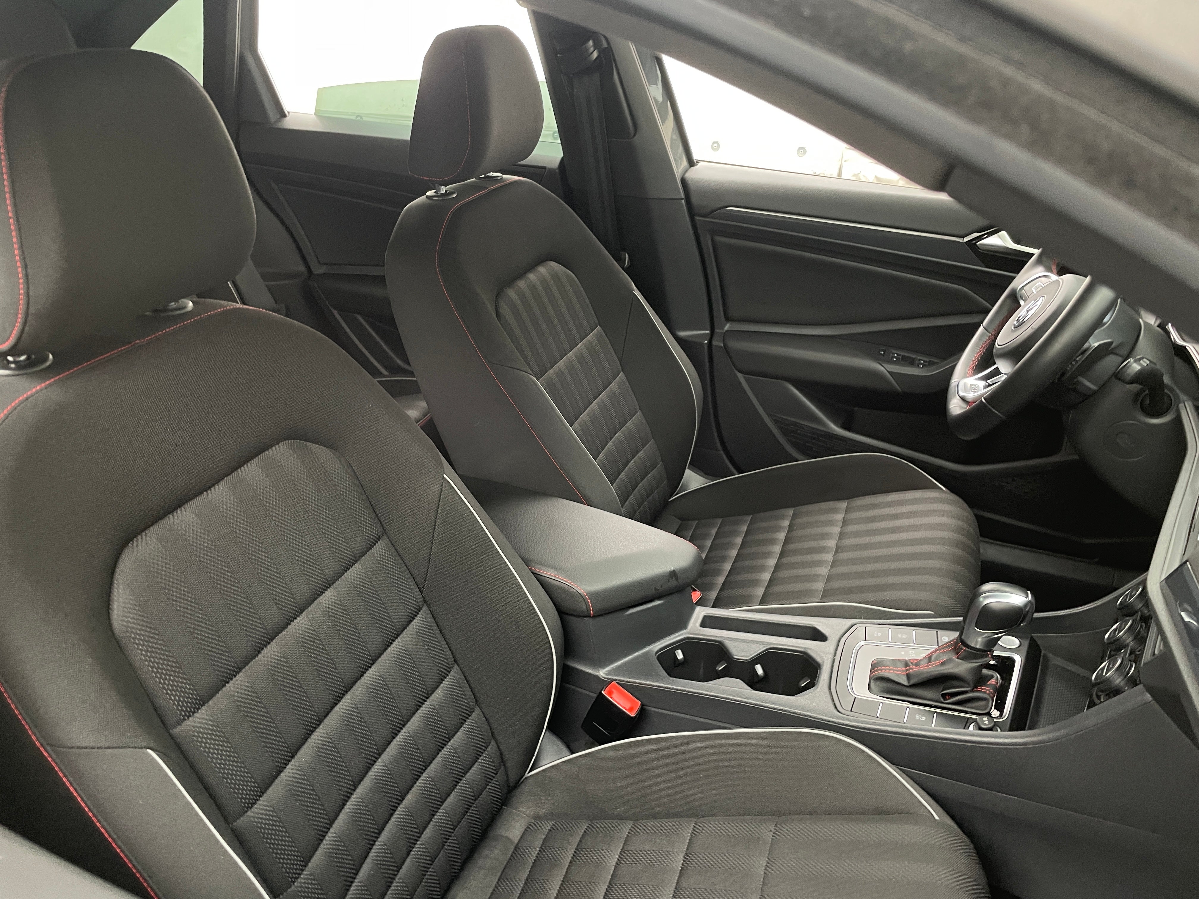 2021 Volkswagen Jetta GLI S 2