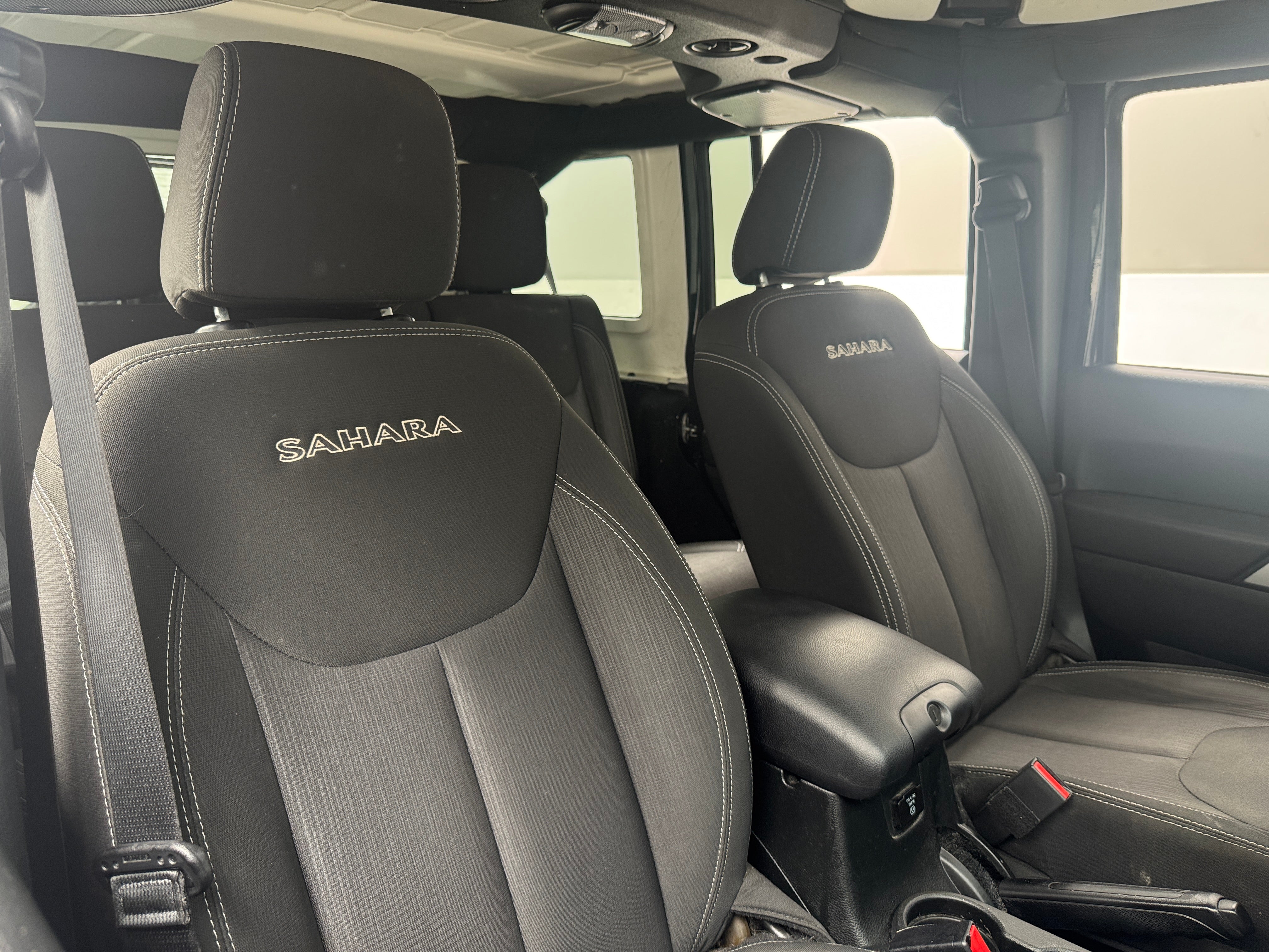 2017 Jeep Wrangler Unlimited Sahara 2