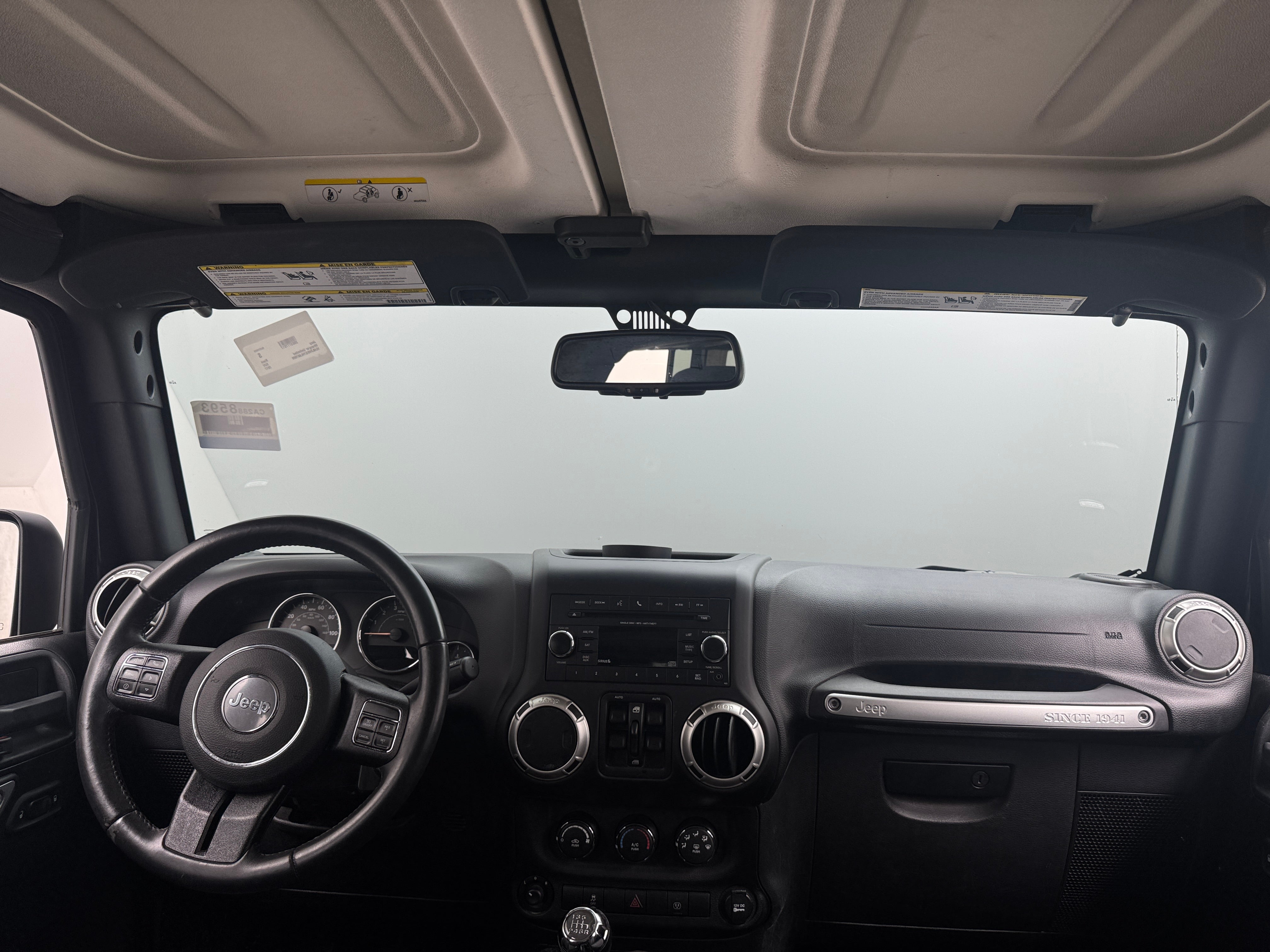 2017 Jeep Wrangler Unlimited Sahara 3