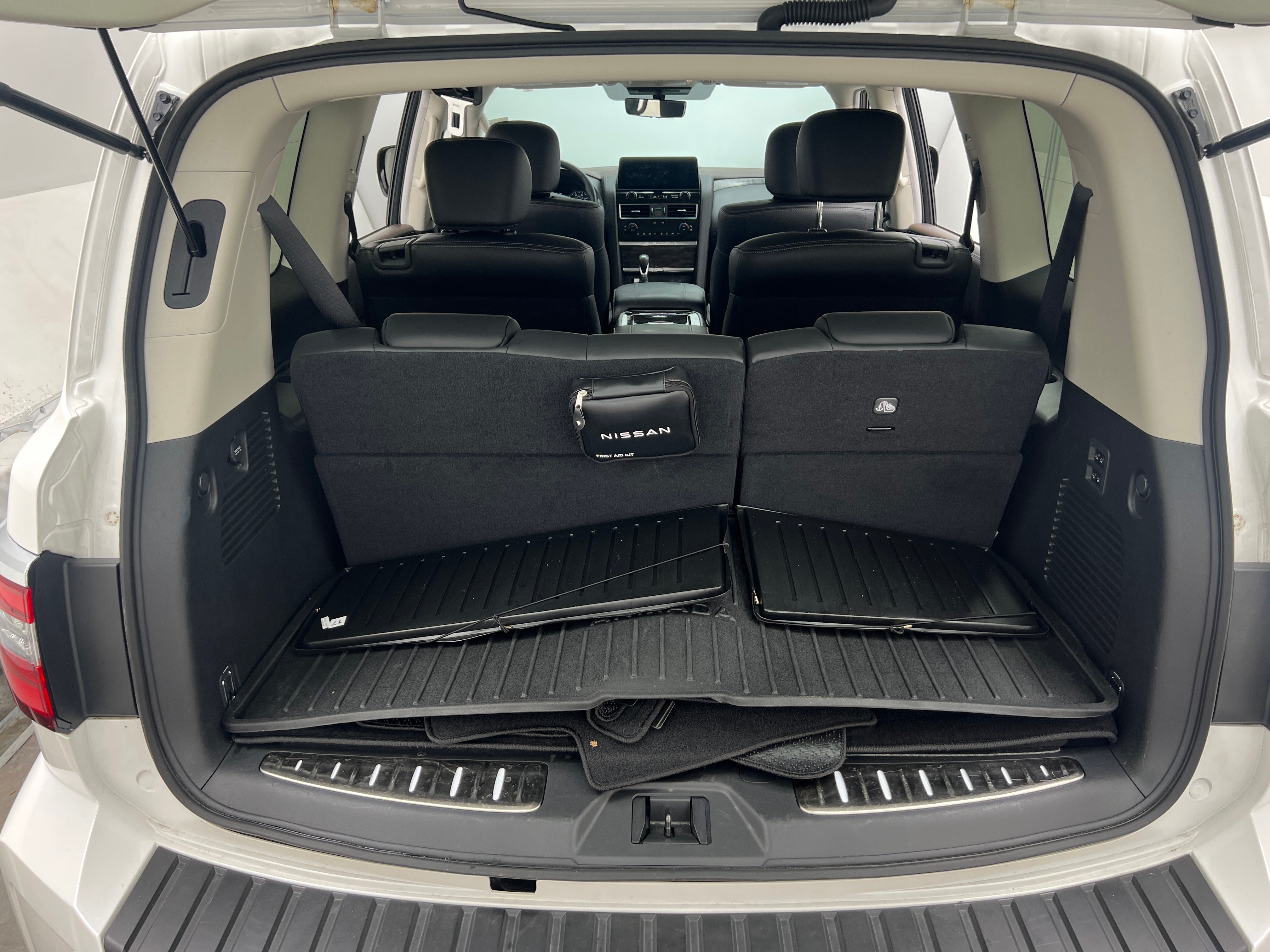 2024 Nissan Armada Platinum Edition 6