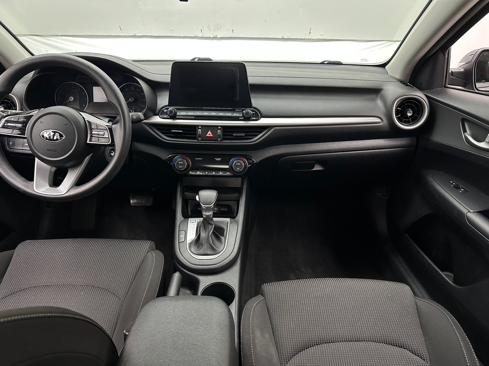 Thumbnail: 2019 Kia Forte - 3