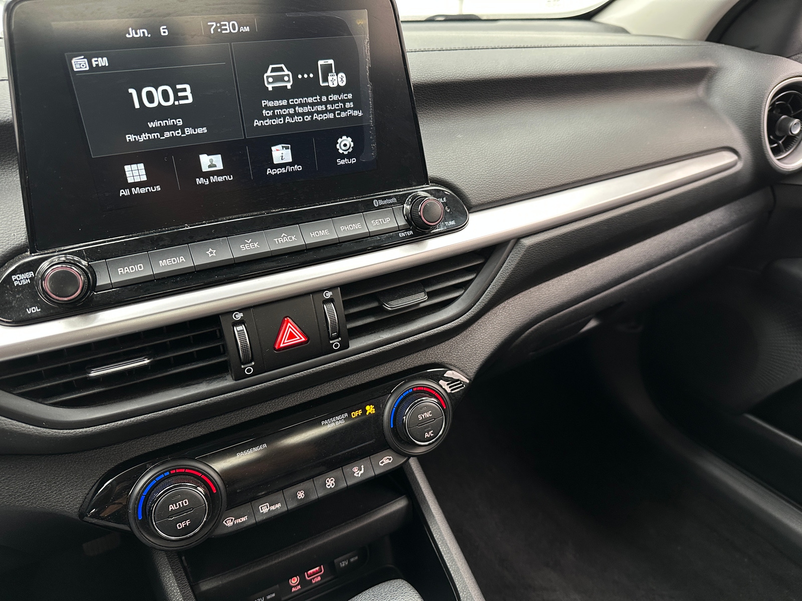 Thumbnail: 2019 Kia Forte - 4