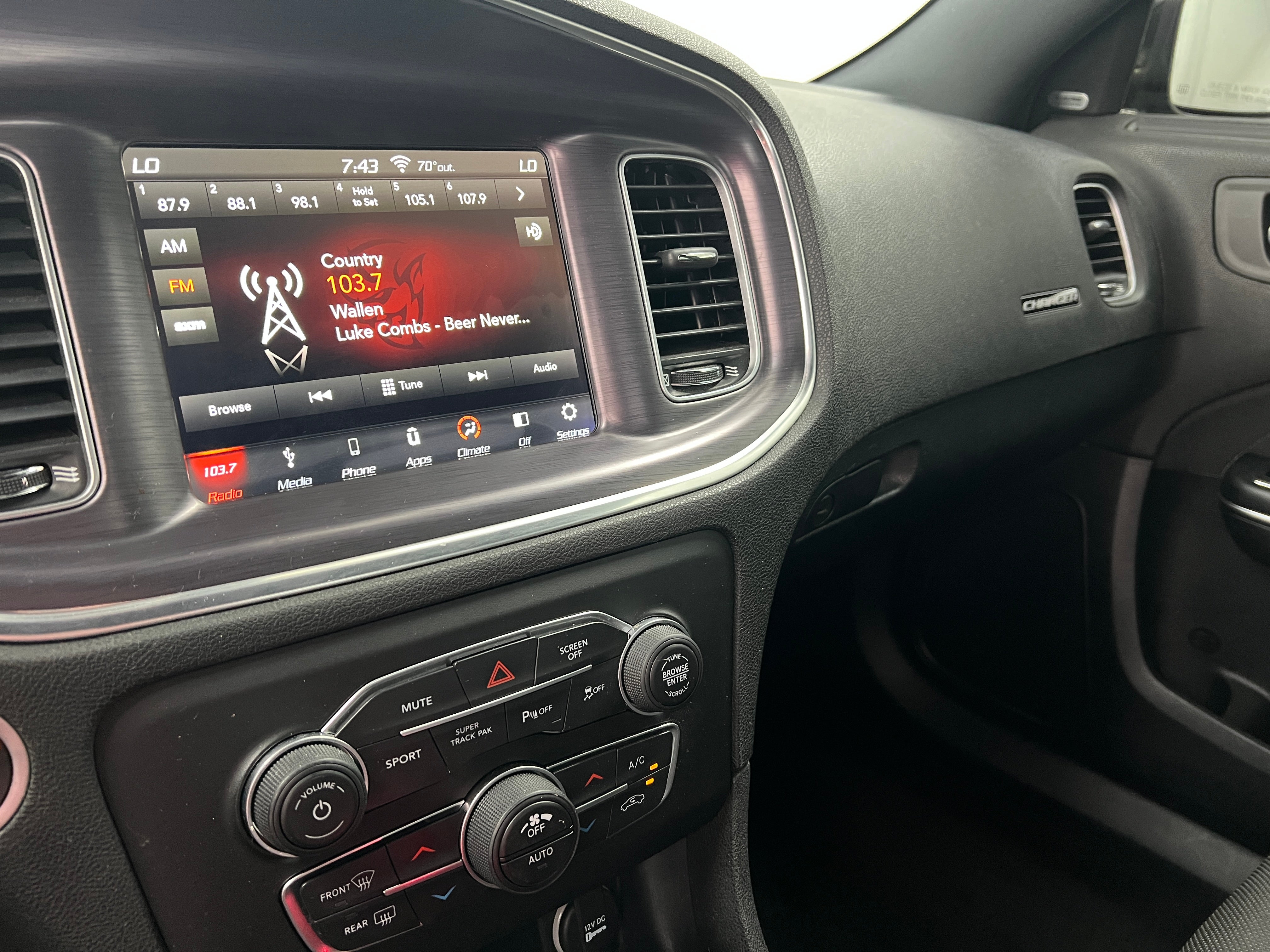 2018 Dodge Charger Scat Pack 4