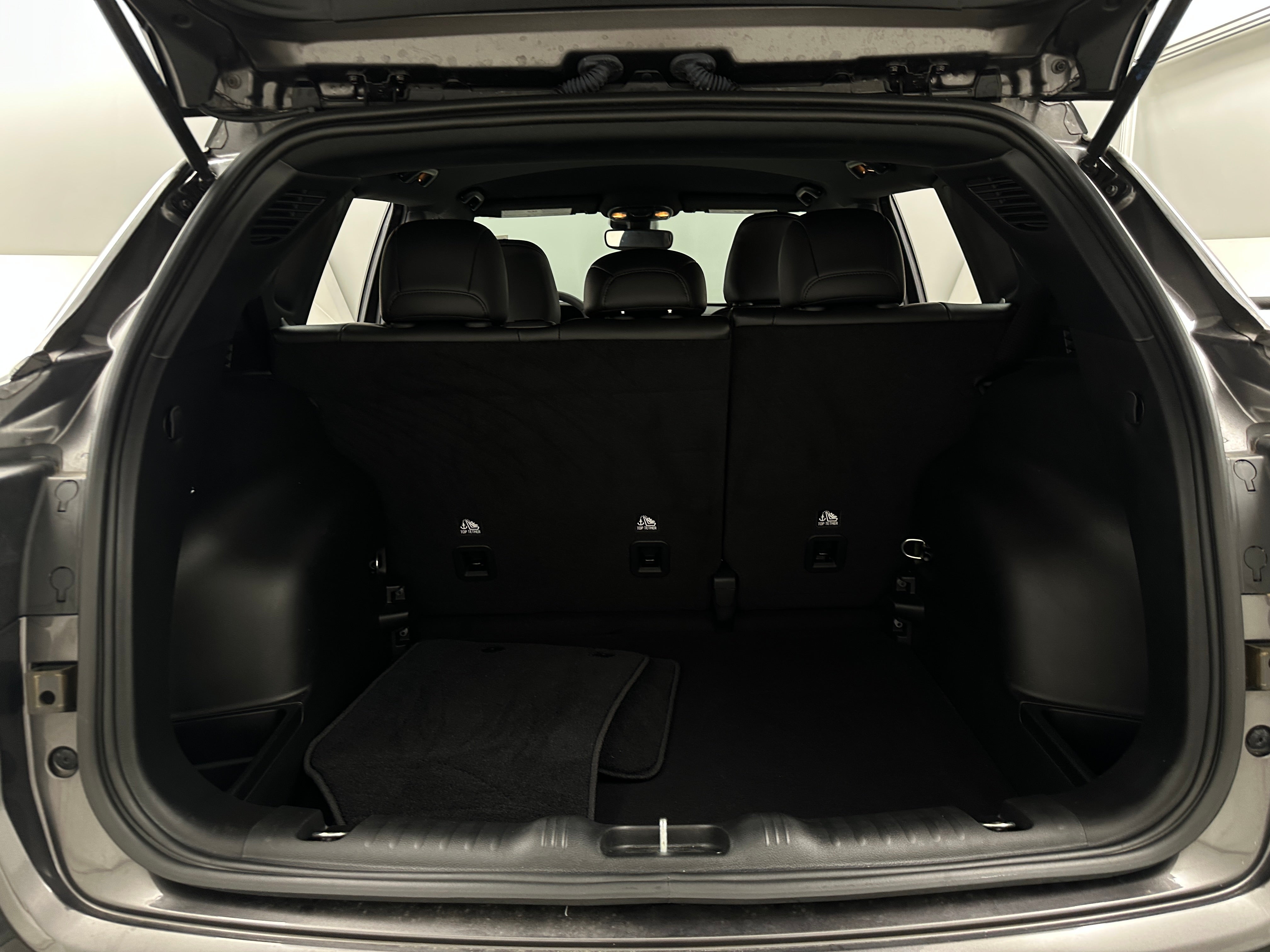 2023 Jeep Compass Limited 6