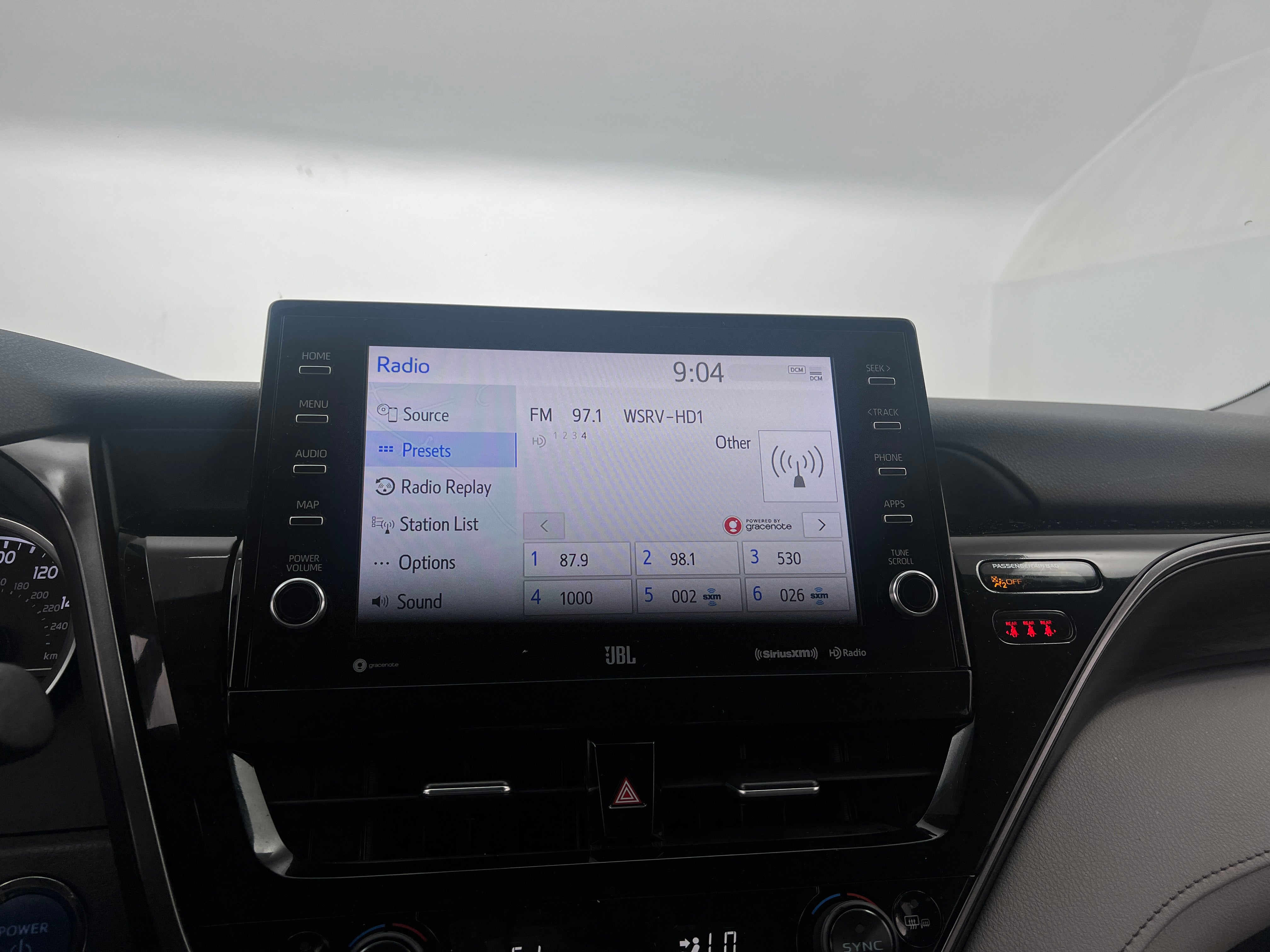 2024 Toyota Camry XLE 3