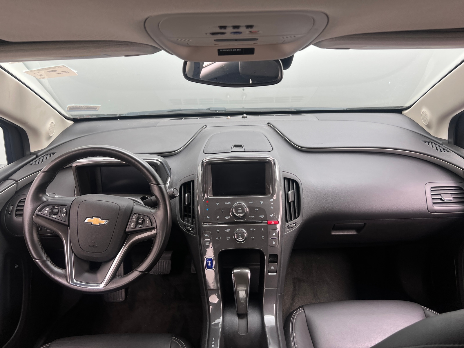 Thumbnail: 2015 Chevrolet Volt - 2