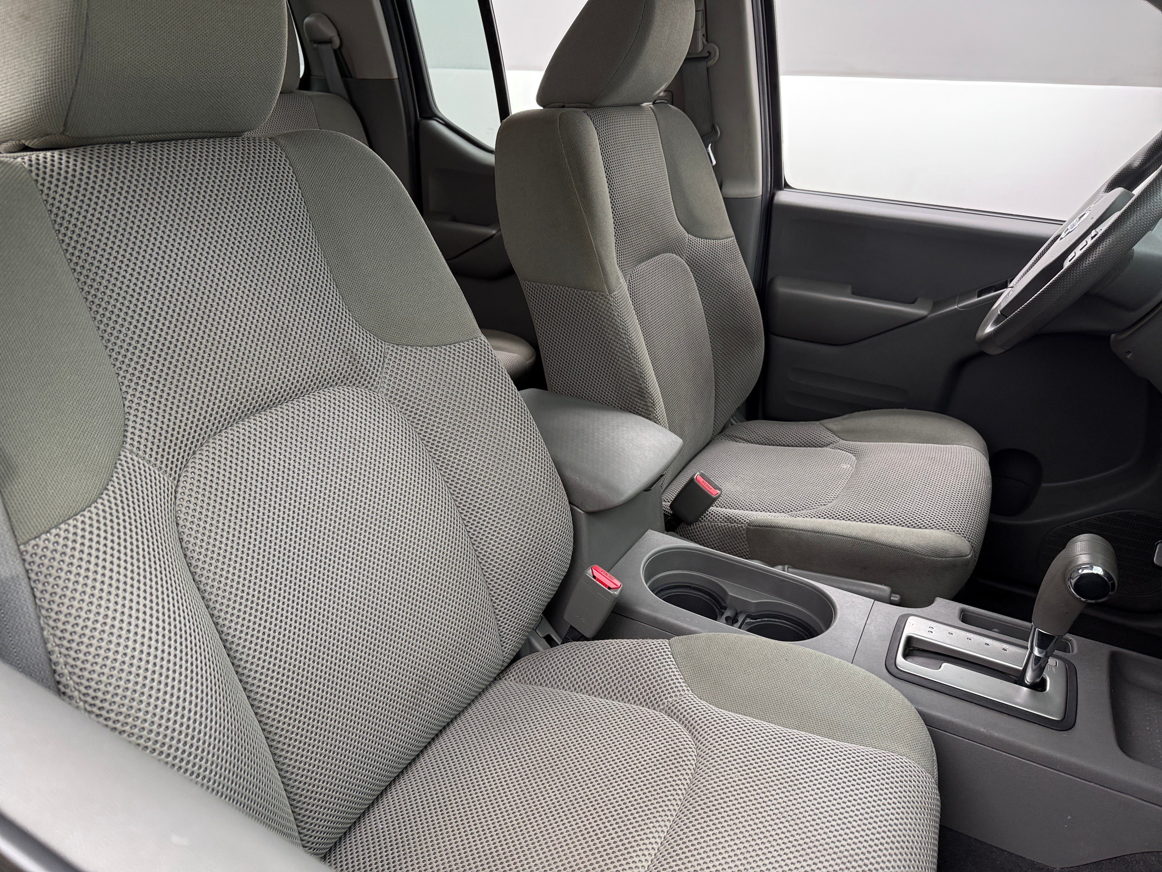 2019 Nissan Frontier SV 2