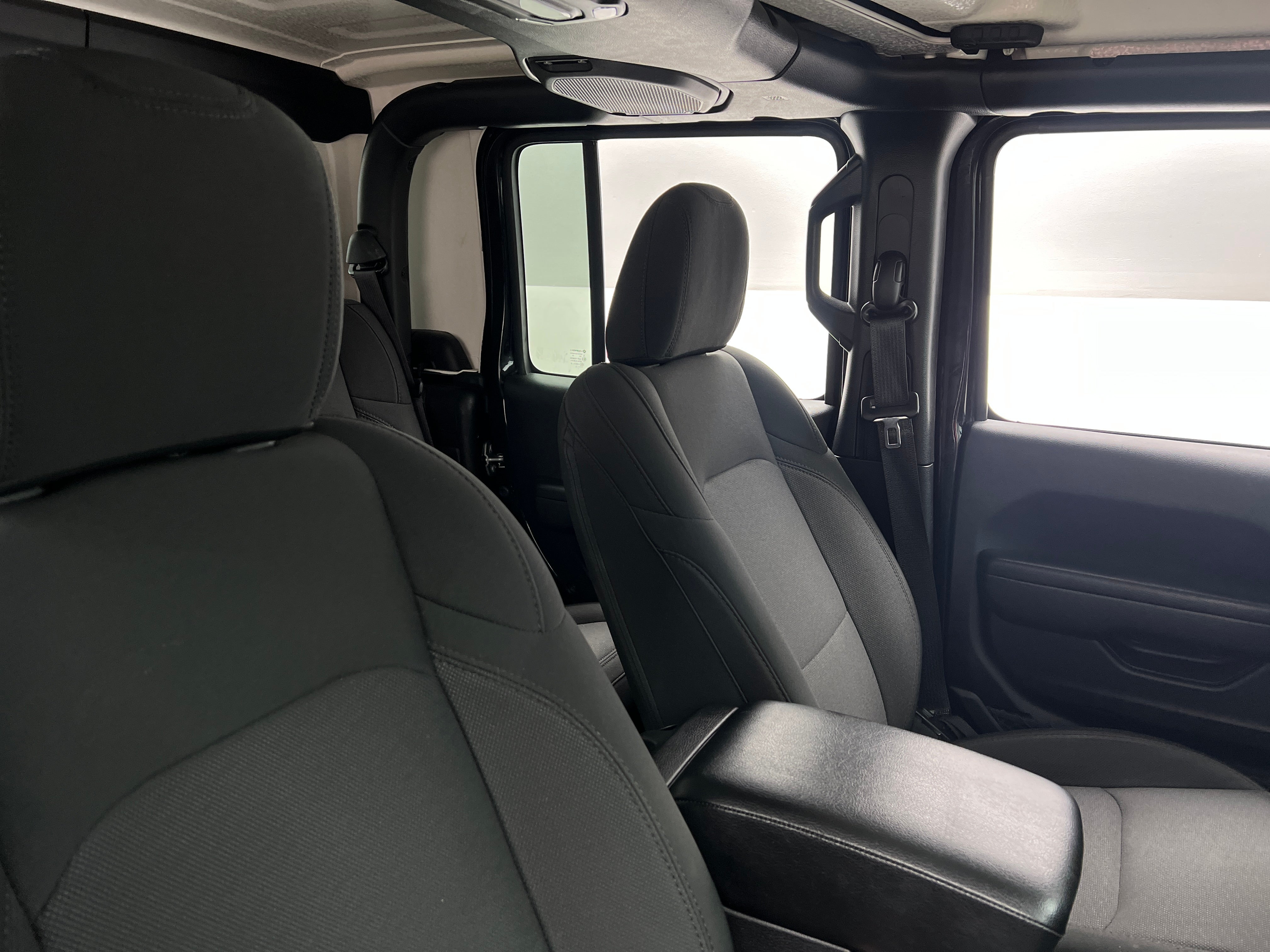 2023 Jeep Gladiator Sport S 2