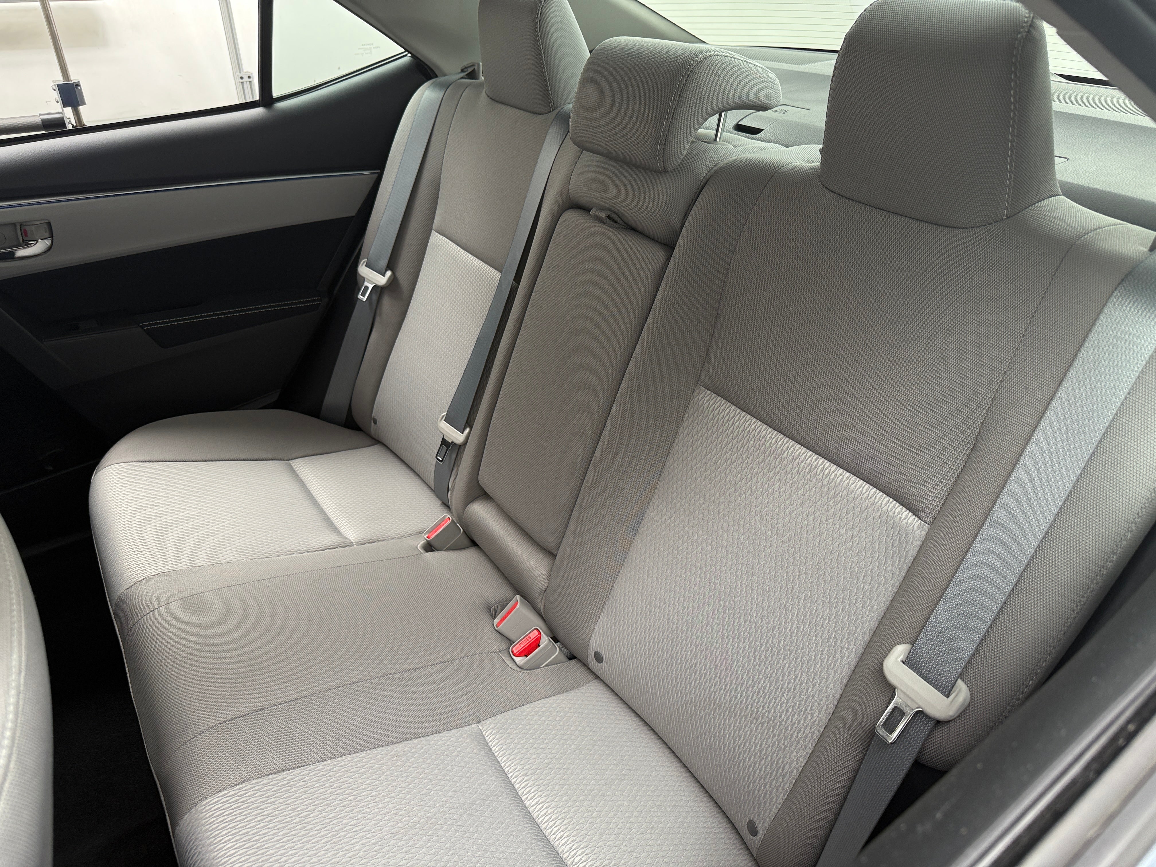 2015 Toyota Corolla LE 6