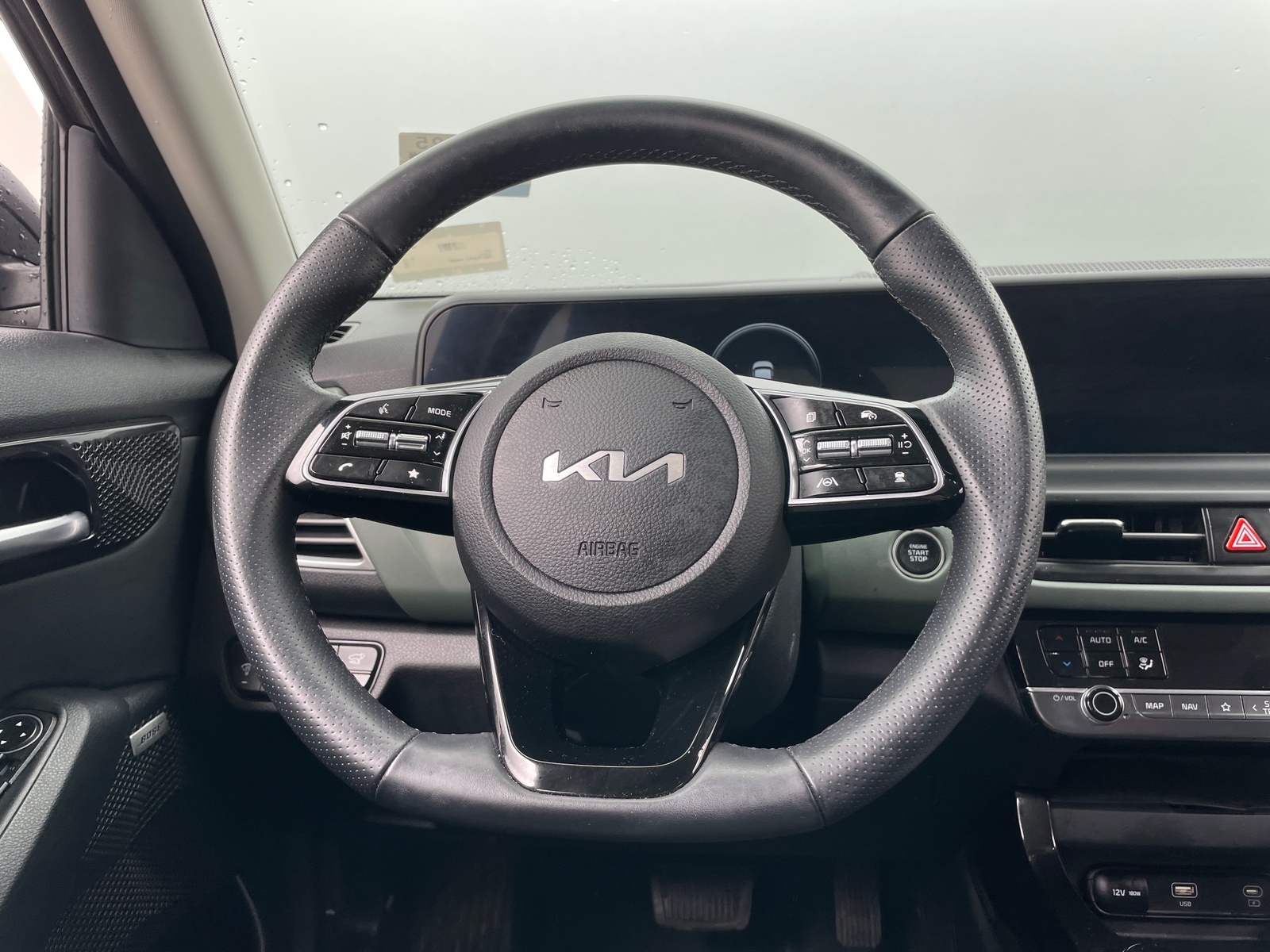 Thumbnail: 2024 Kia Seltos - 4