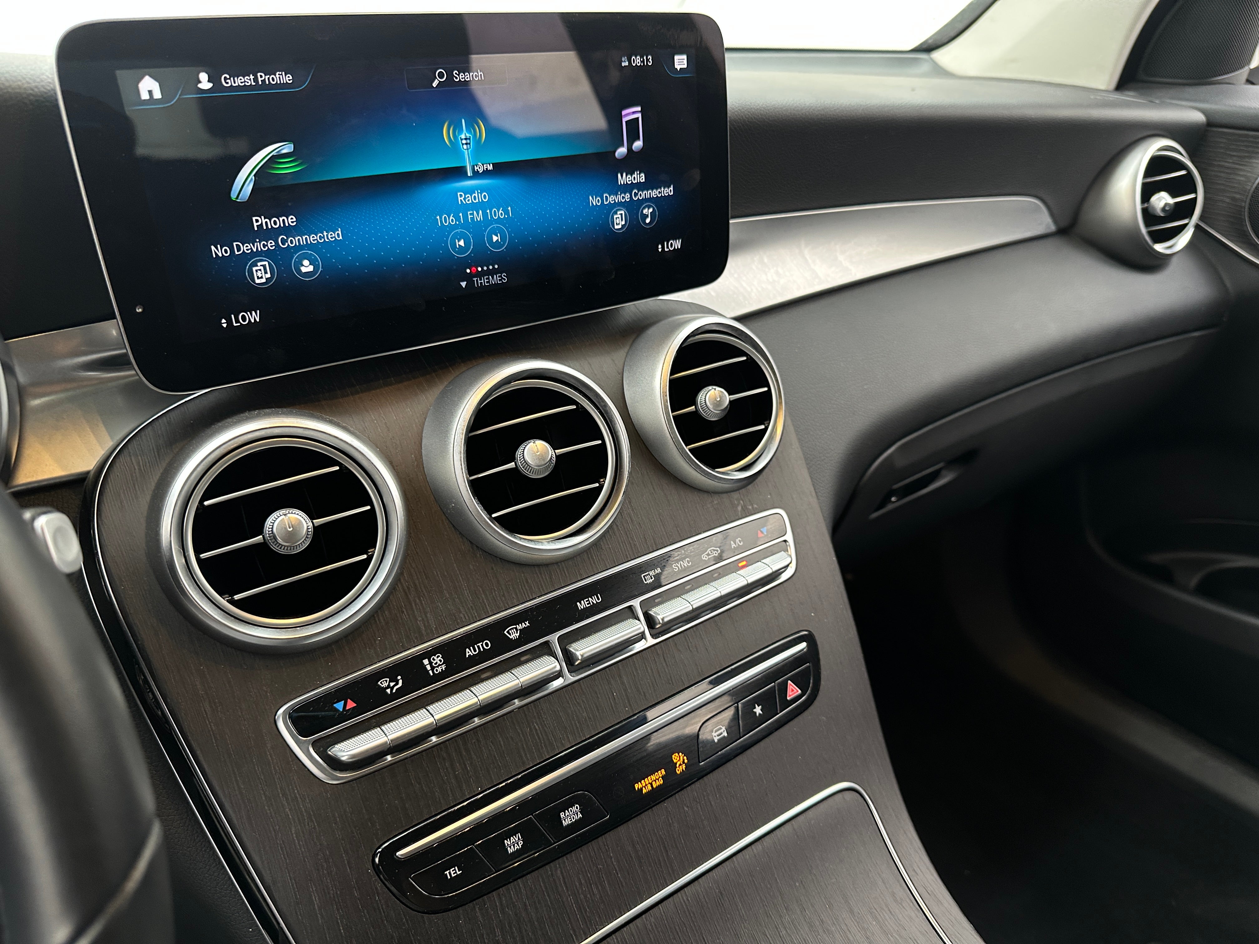 2022 Mercedes-Benz GLC 300 3