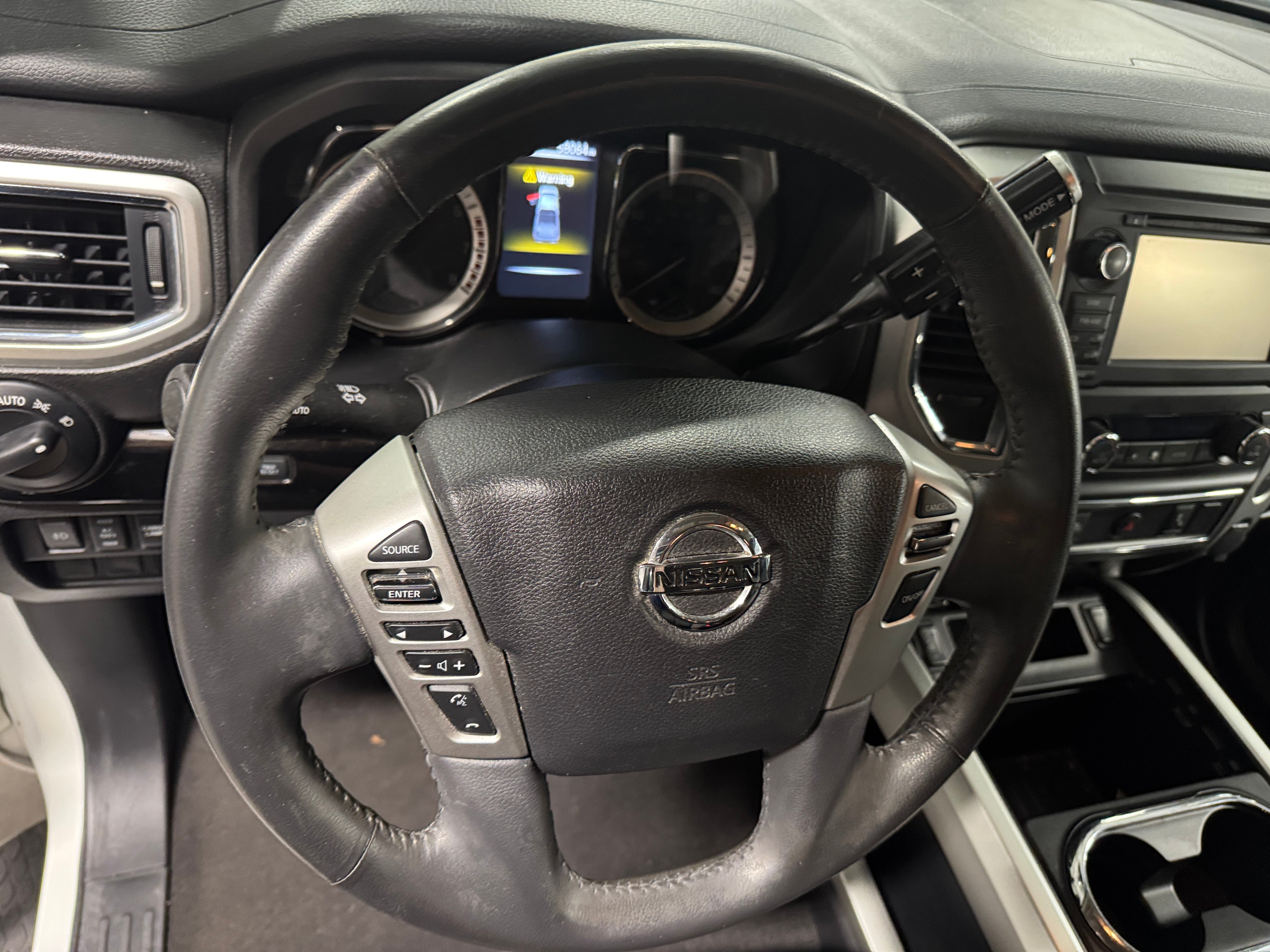 2017 Nissan Titan SV 5