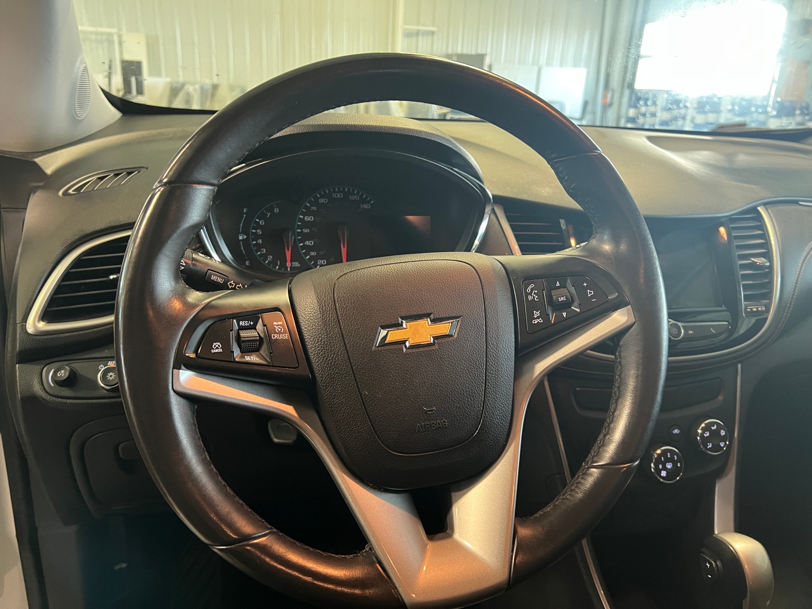 Thumbnail: 2018 Chevrolet Trax - 5