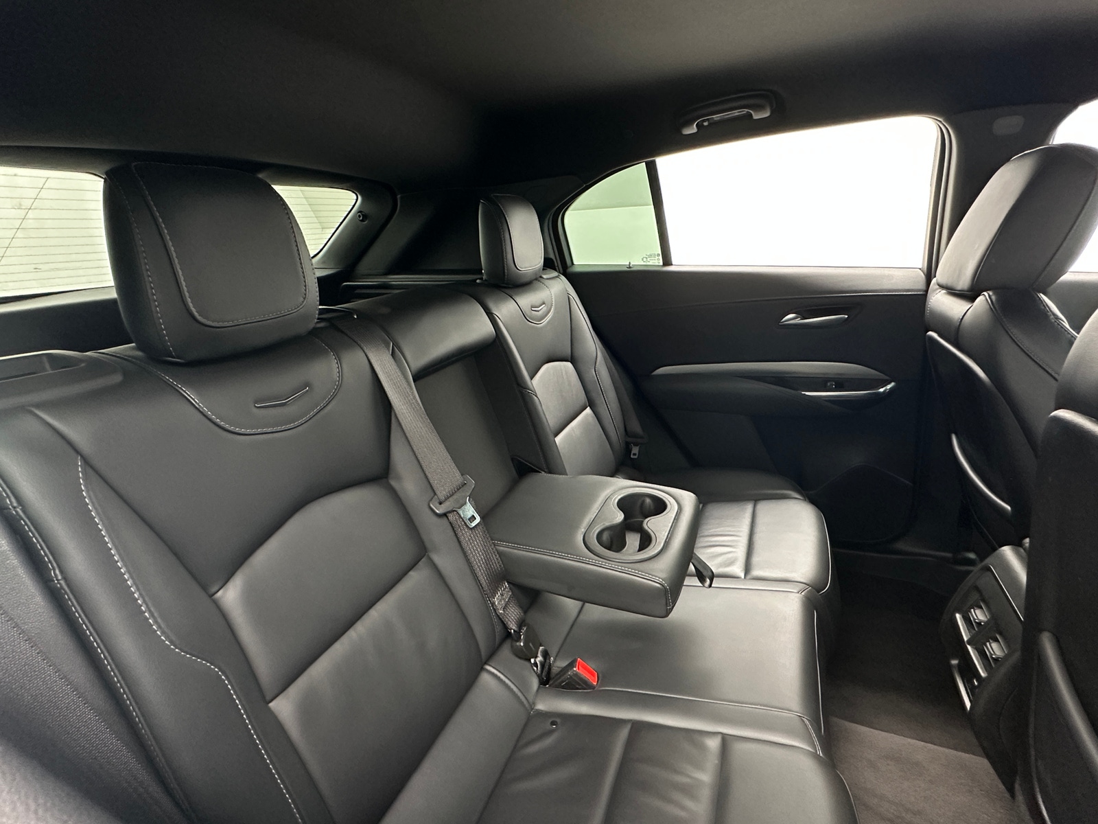Thumbnail: 2023 Cadillac XT4 - 5