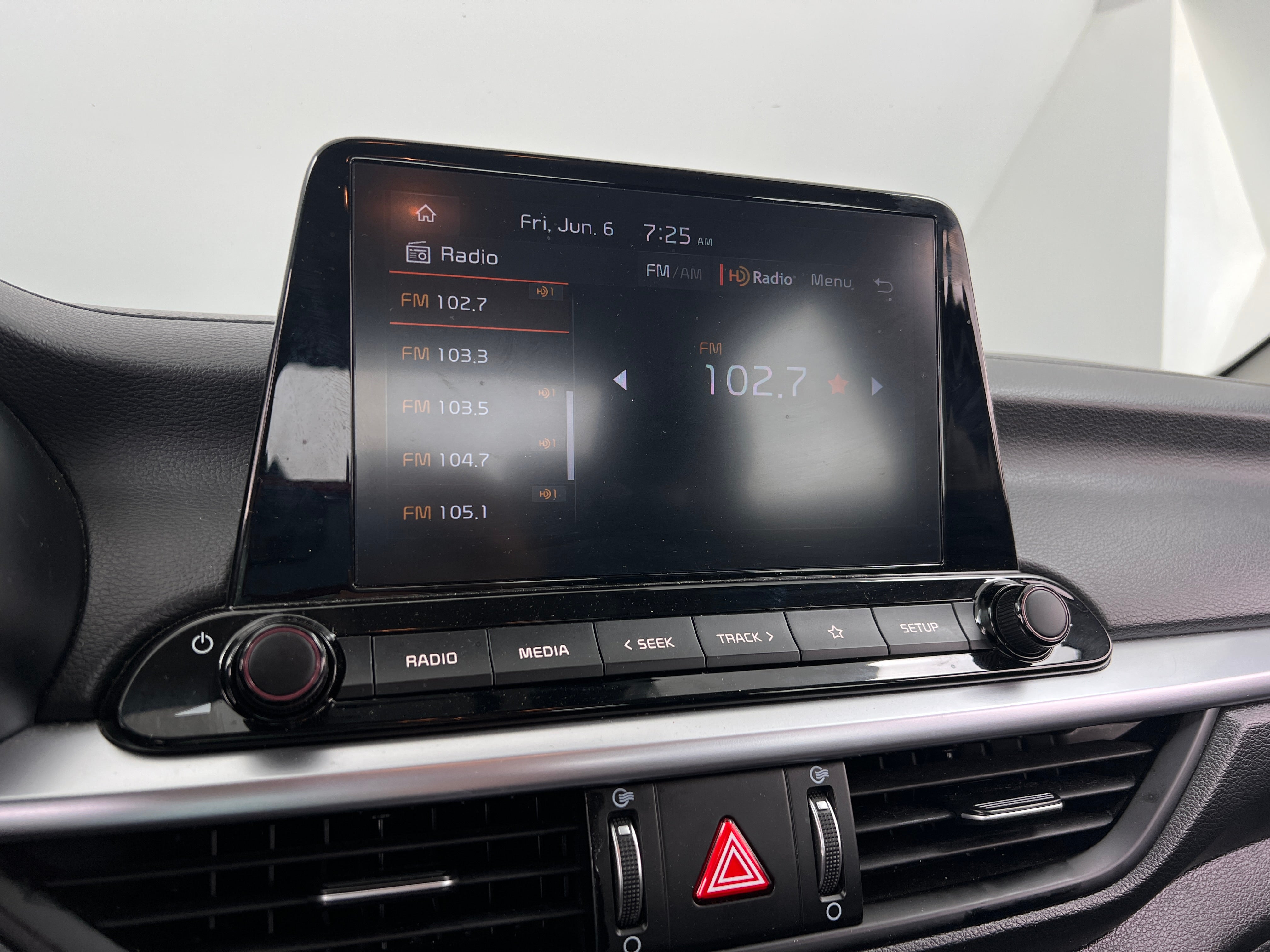 2023 Kia Forte LXS 4