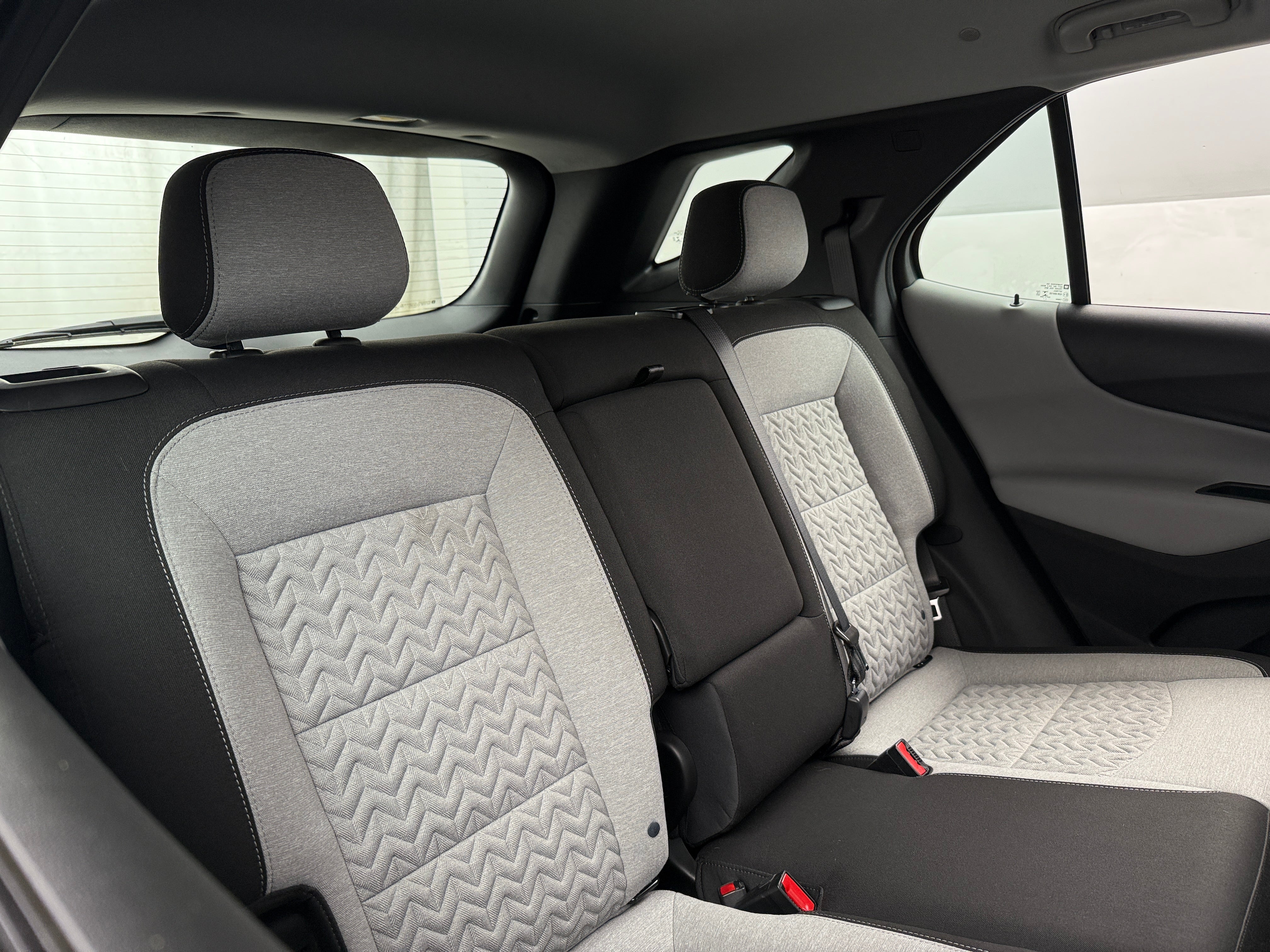 2022 Chevrolet Equinox LS 6