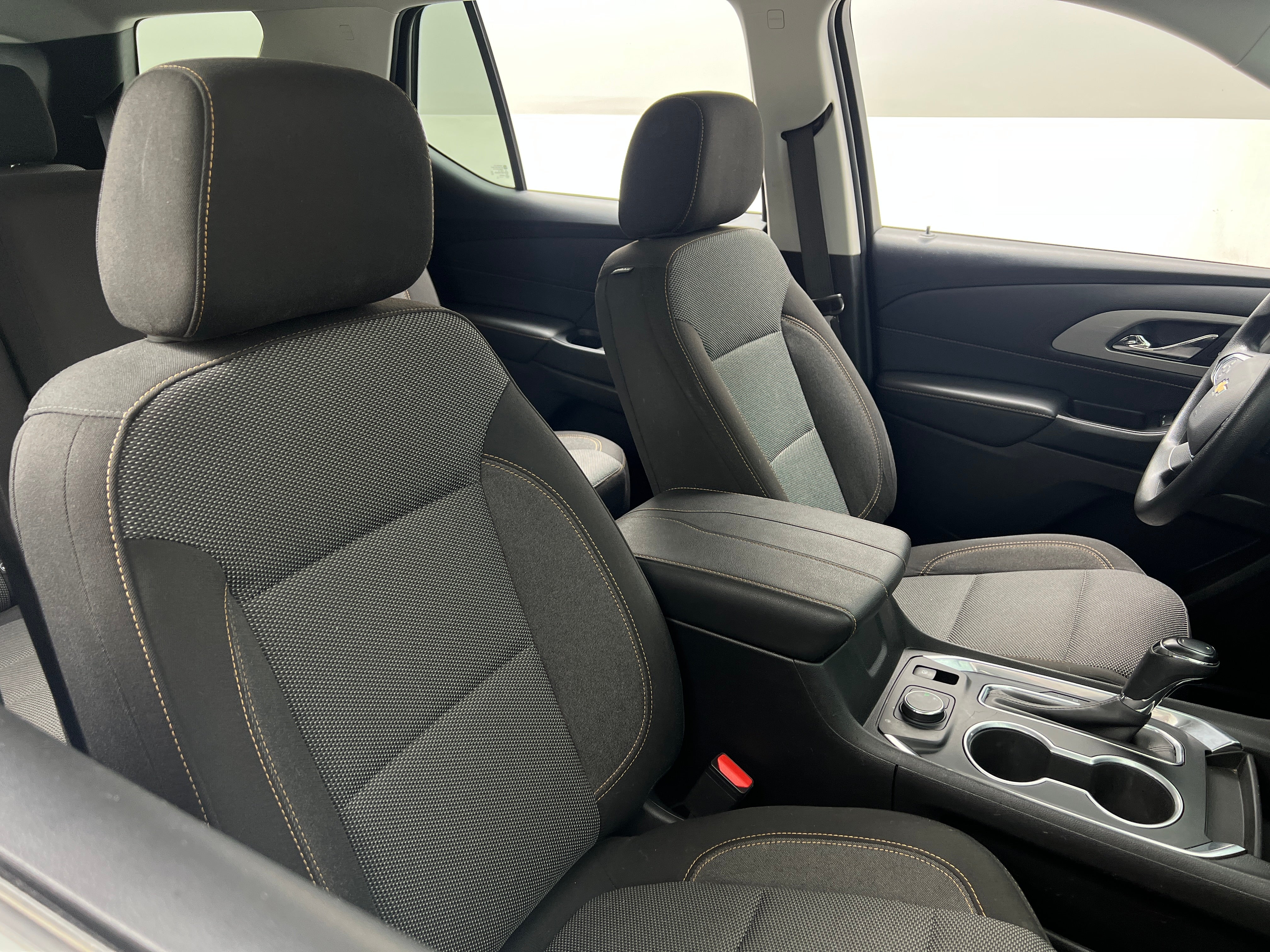 2019 Chevrolet Traverse LS 2