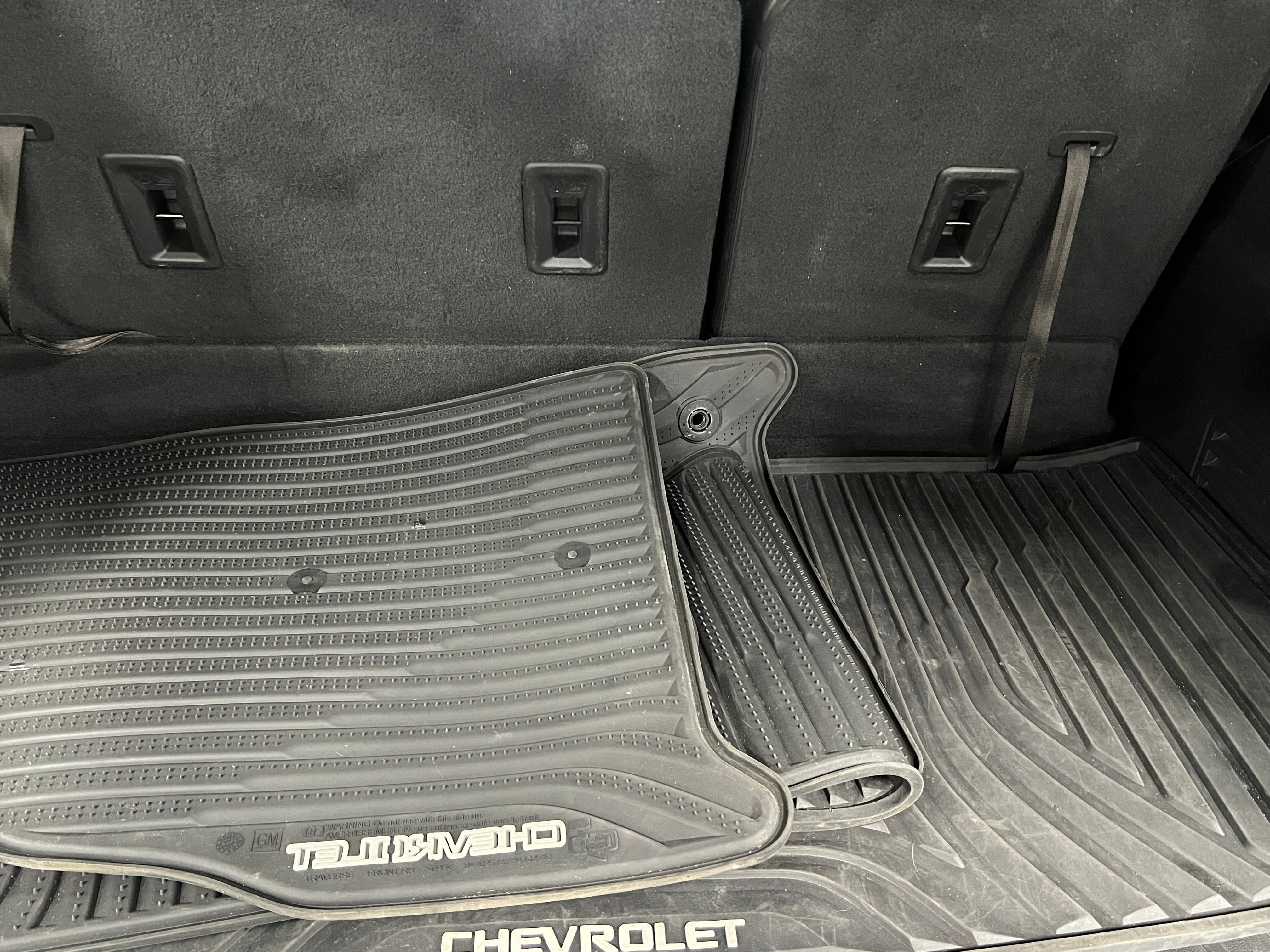 2019 Chevrolet Traverse LS 7