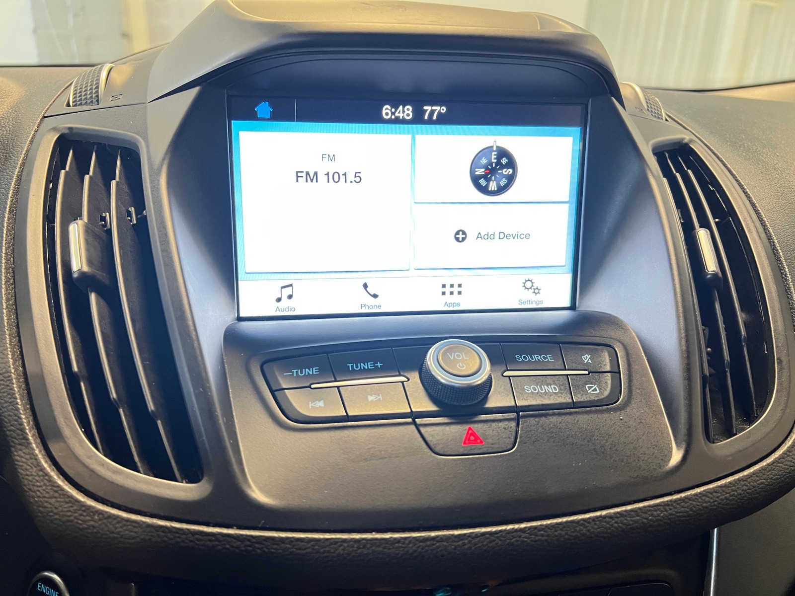 Thumbnail: 2019 Ford Escape - 3