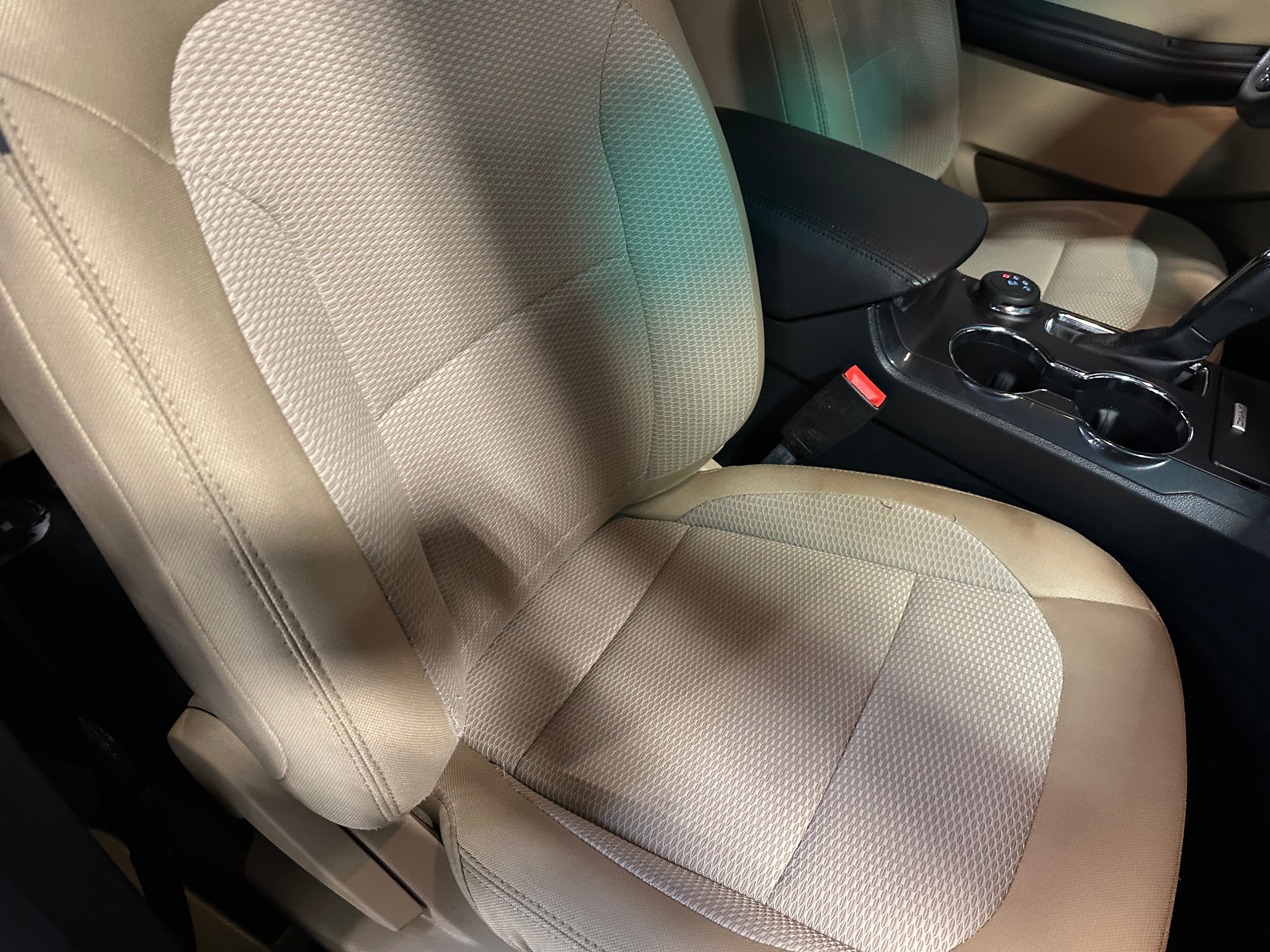 2016 Ford Explorer XLT 2