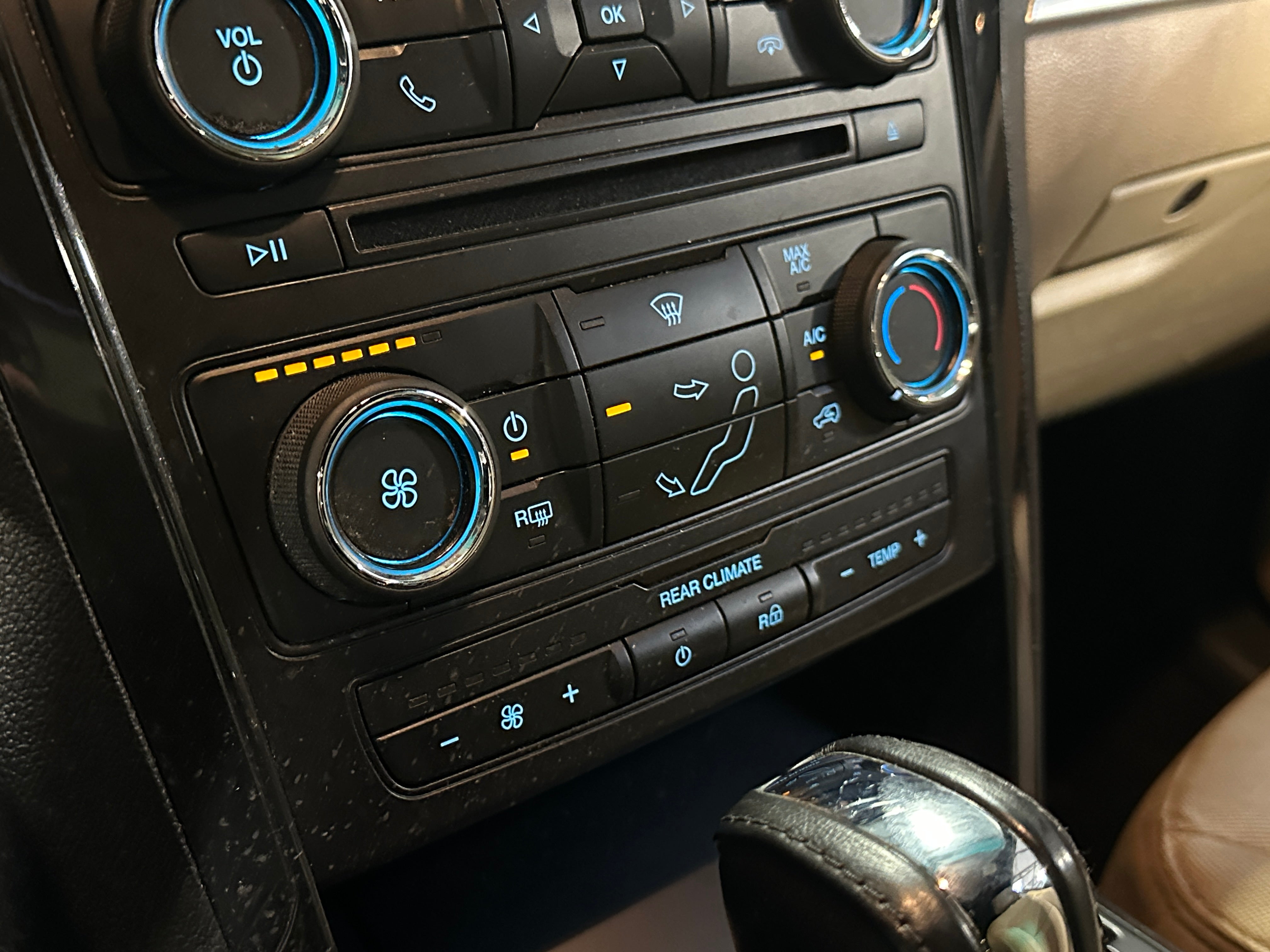 2016 Ford Explorer XLT 4