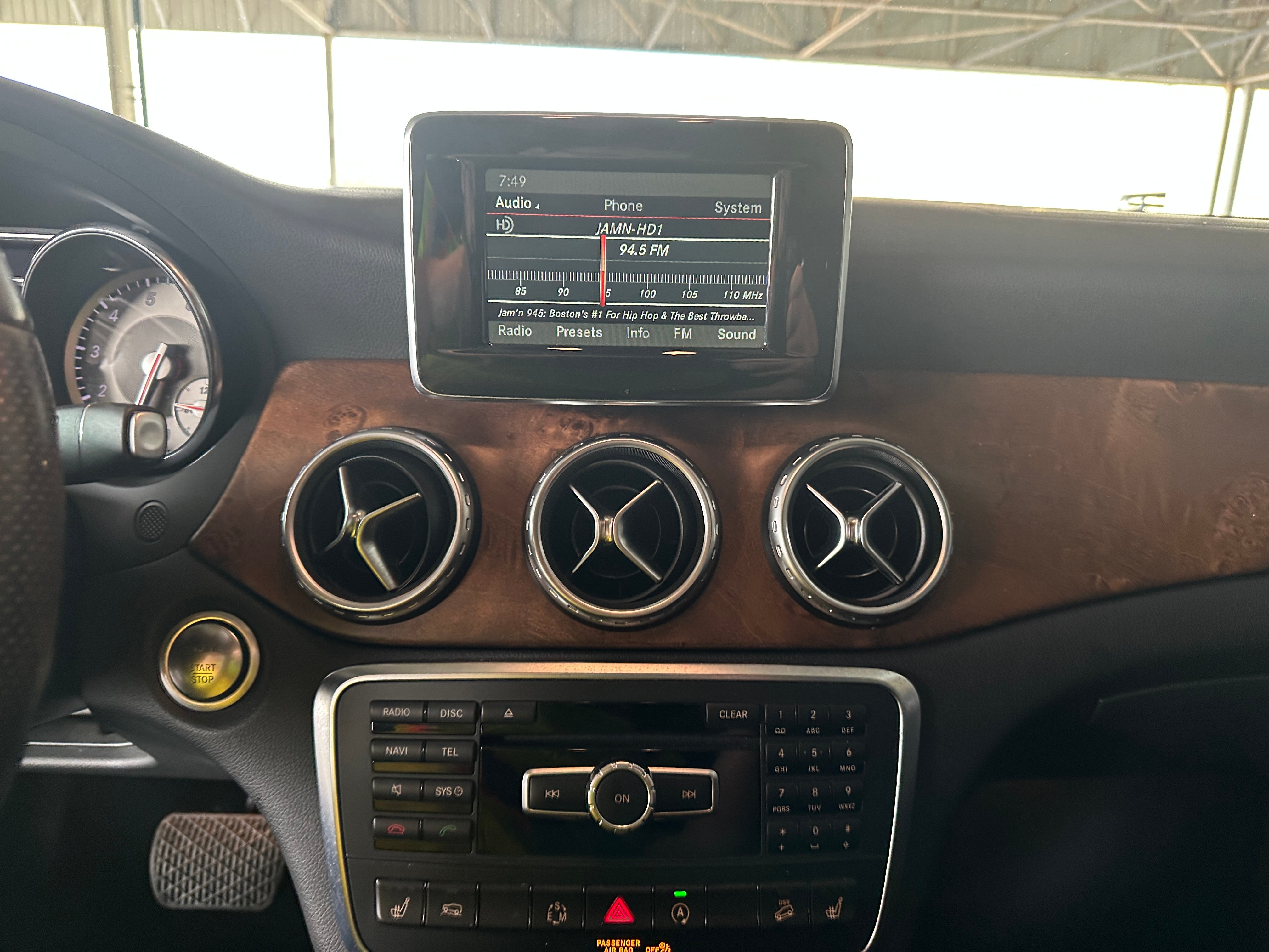 2015 Mercedes-Benz GLA 250 4MATIC 3