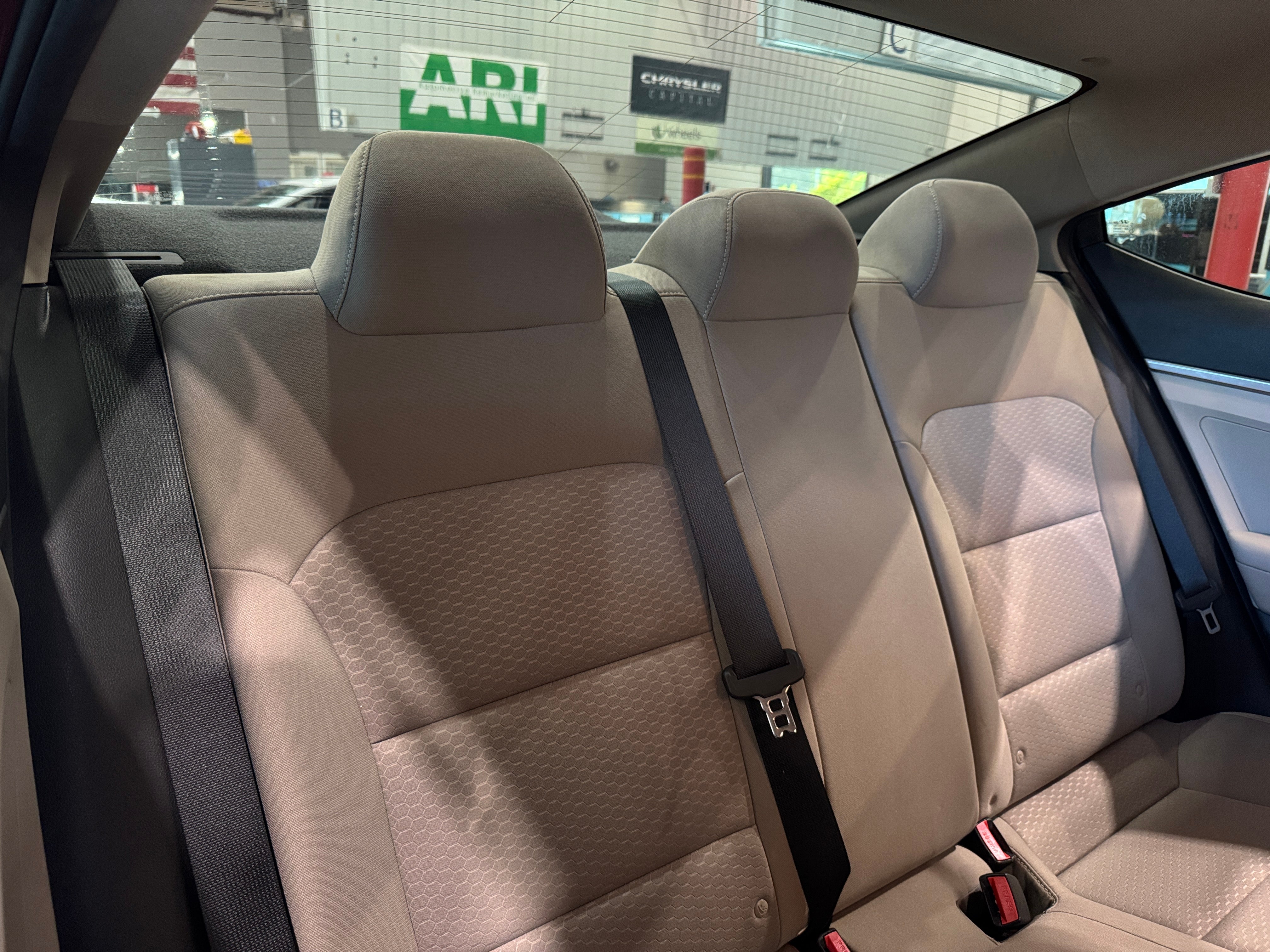 2020 Hyundai Elantra SE 6