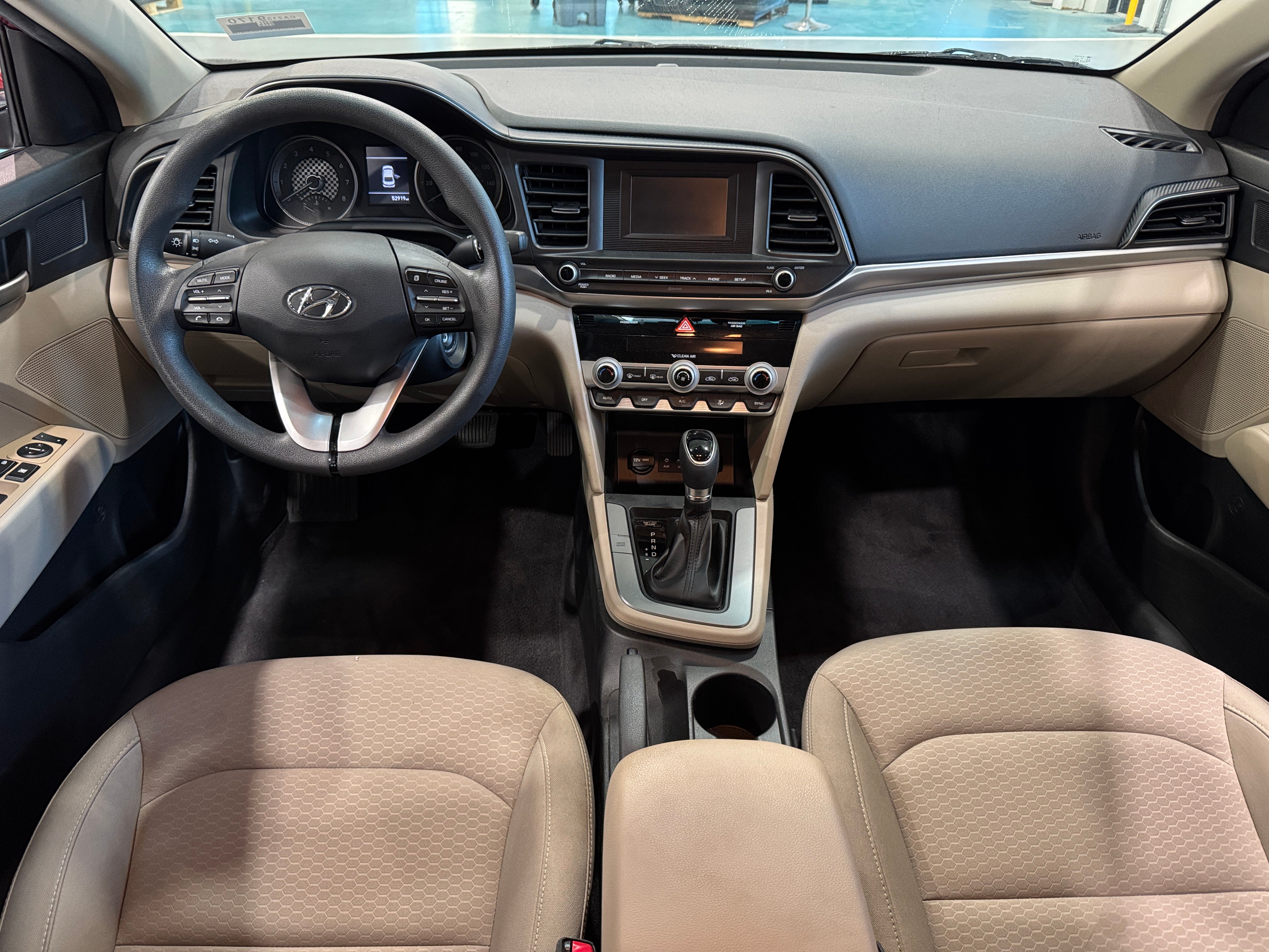 2020 Hyundai Elantra SE 3