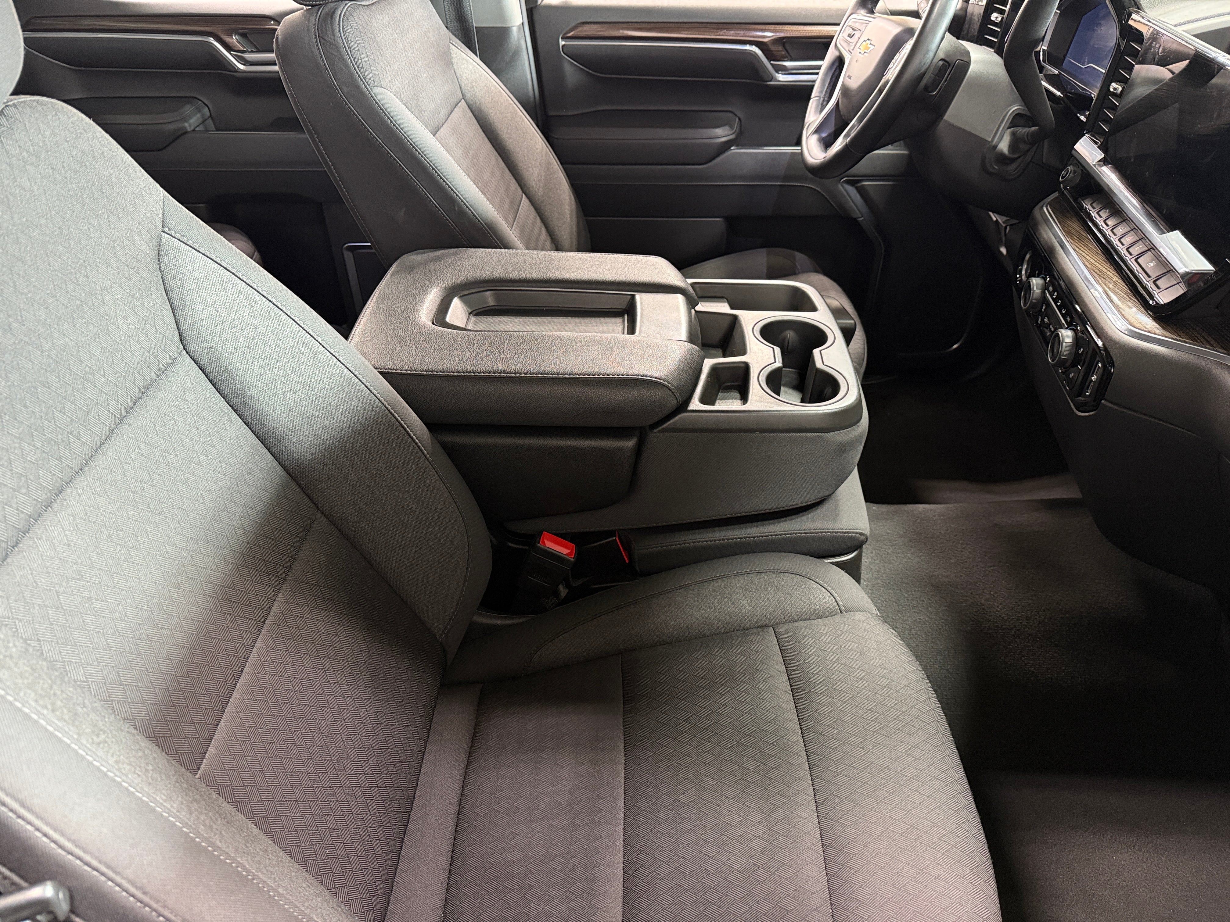 2023 Chevrolet Silverado 1500 LT 2