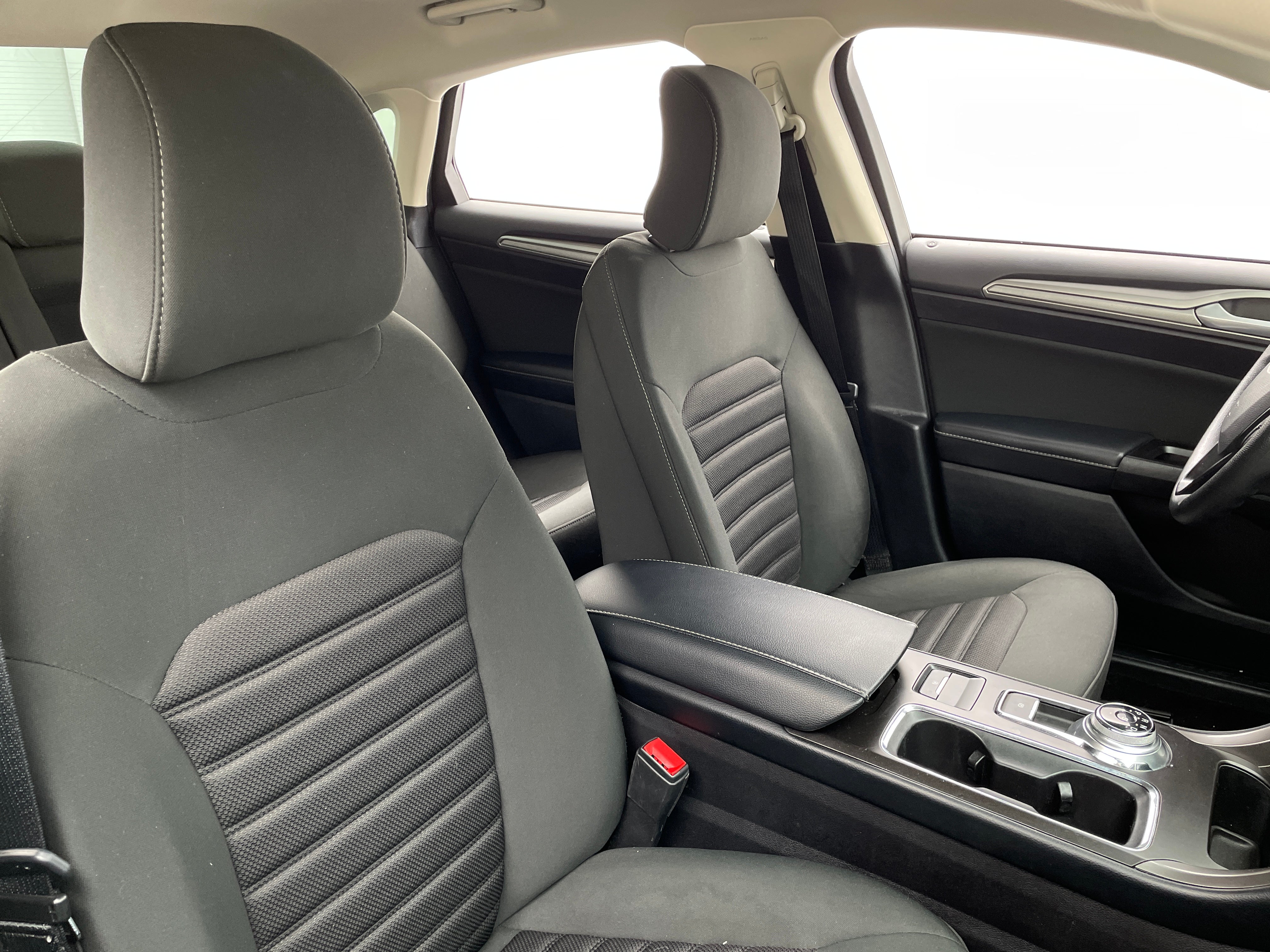 2017 Ford Fusion SE 2