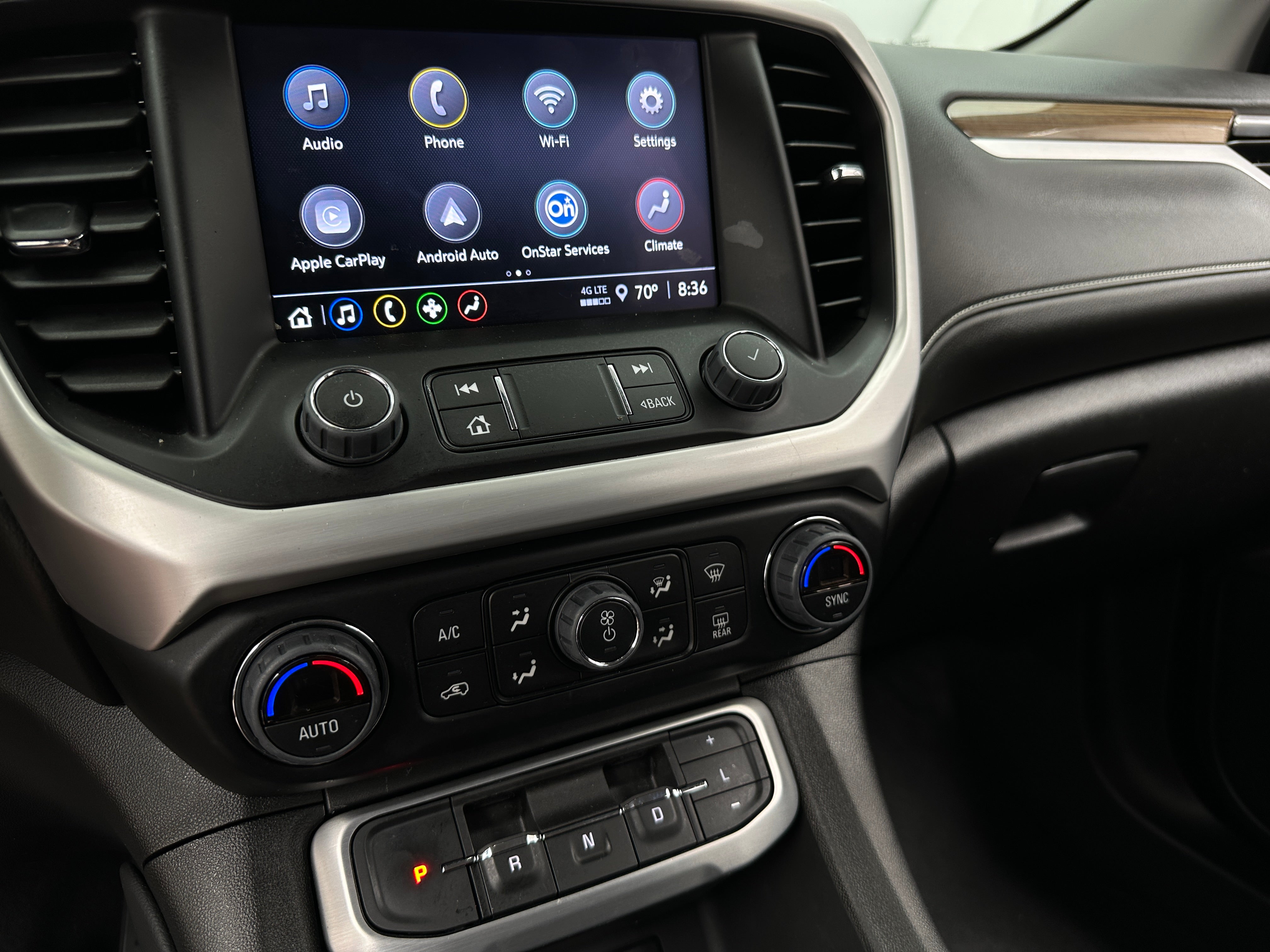 2023 GMC Acadia SLE 4