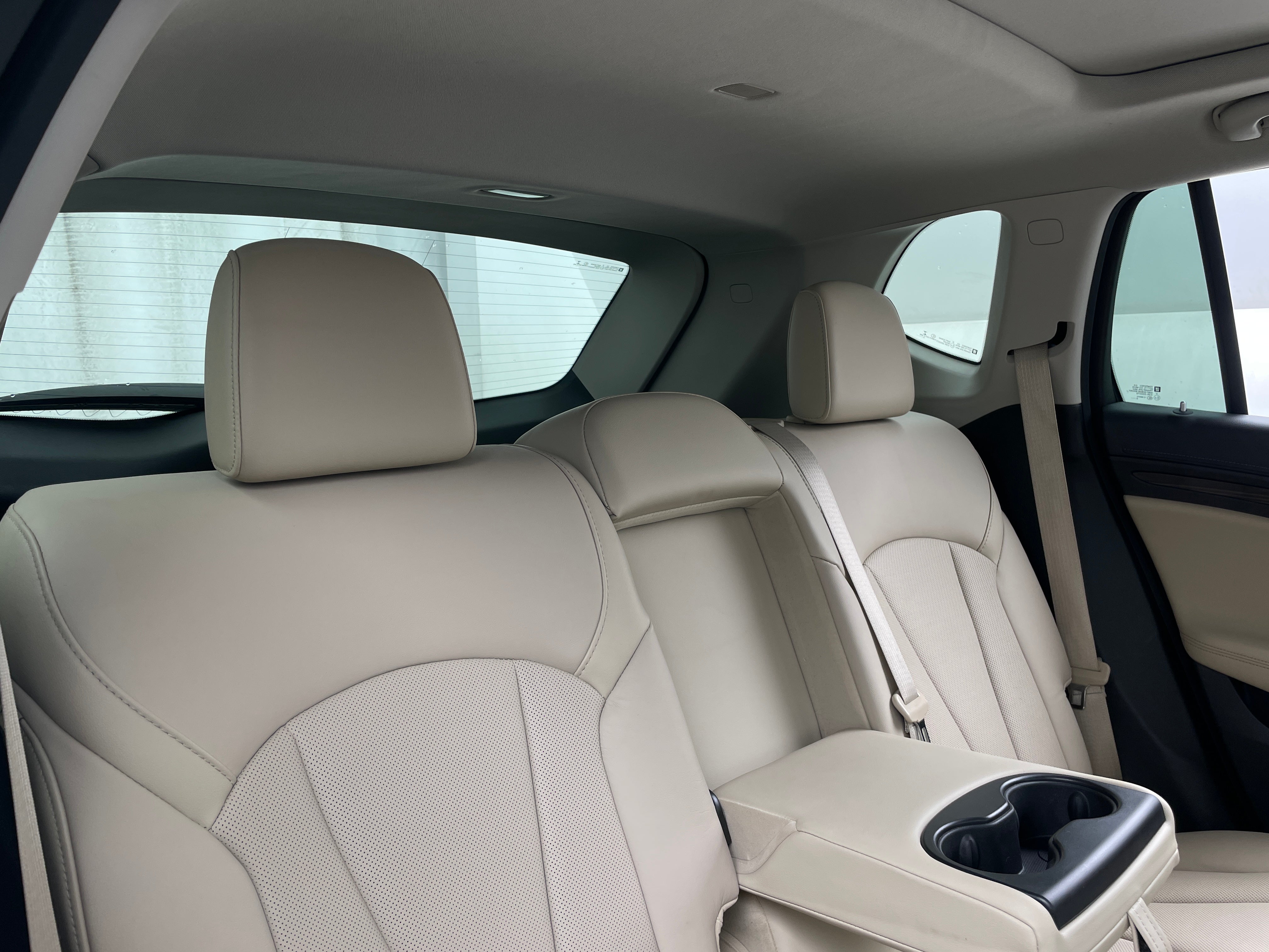 2019 Buick Envision Essence 5