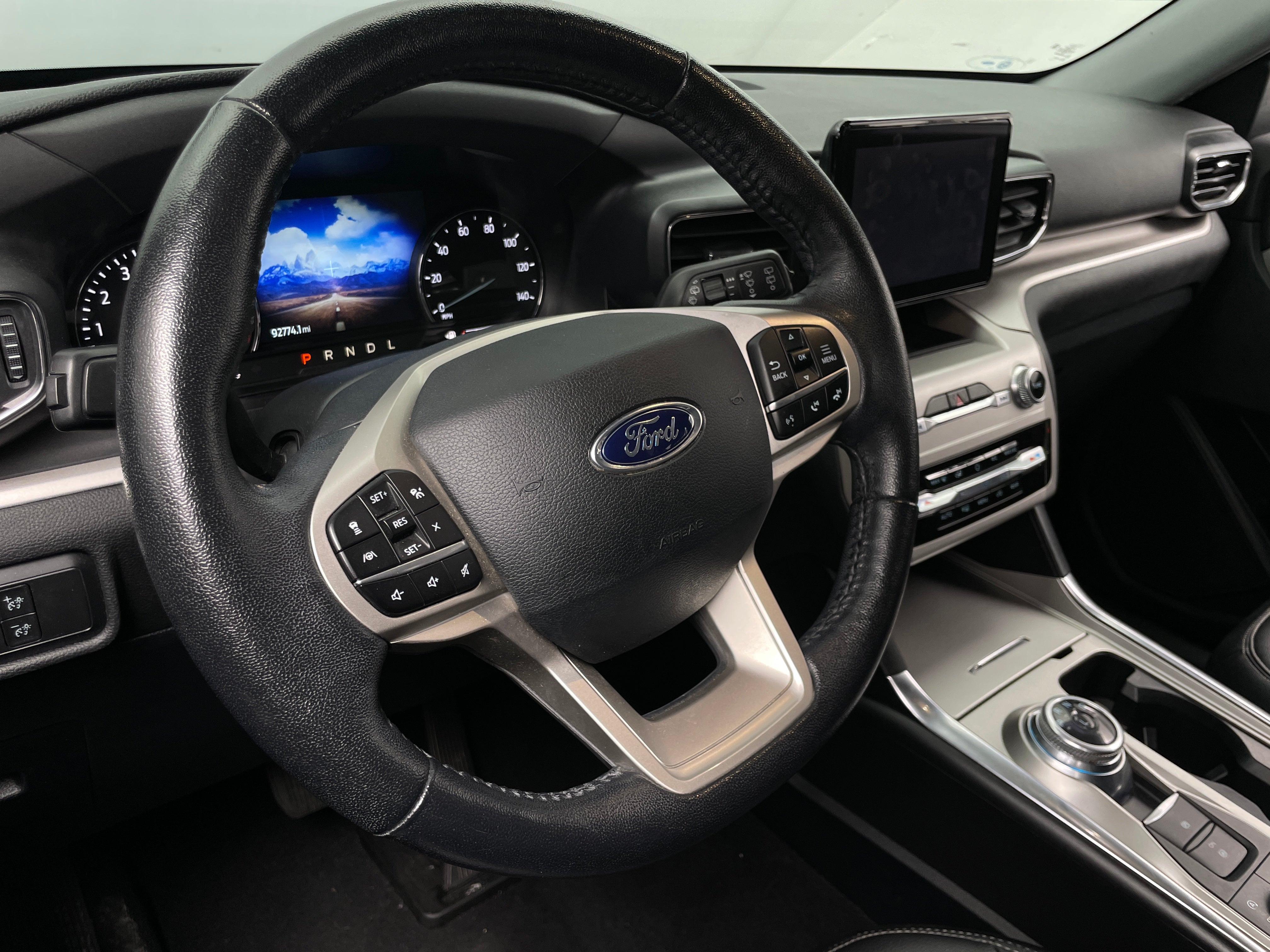 2021 Ford Explorer XLT 4