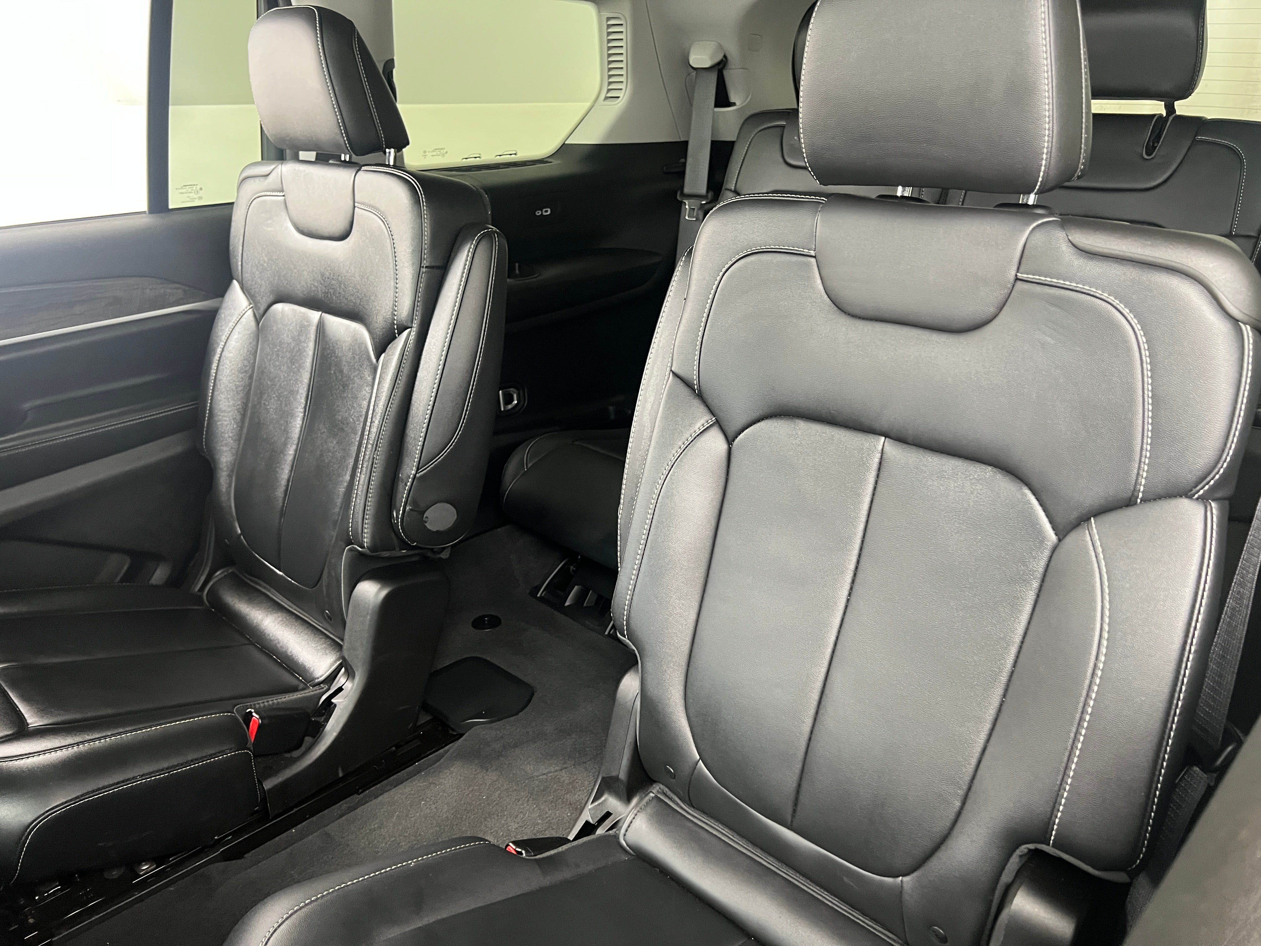 2022 Jeep Grand Cherokee L Limited Edition 5