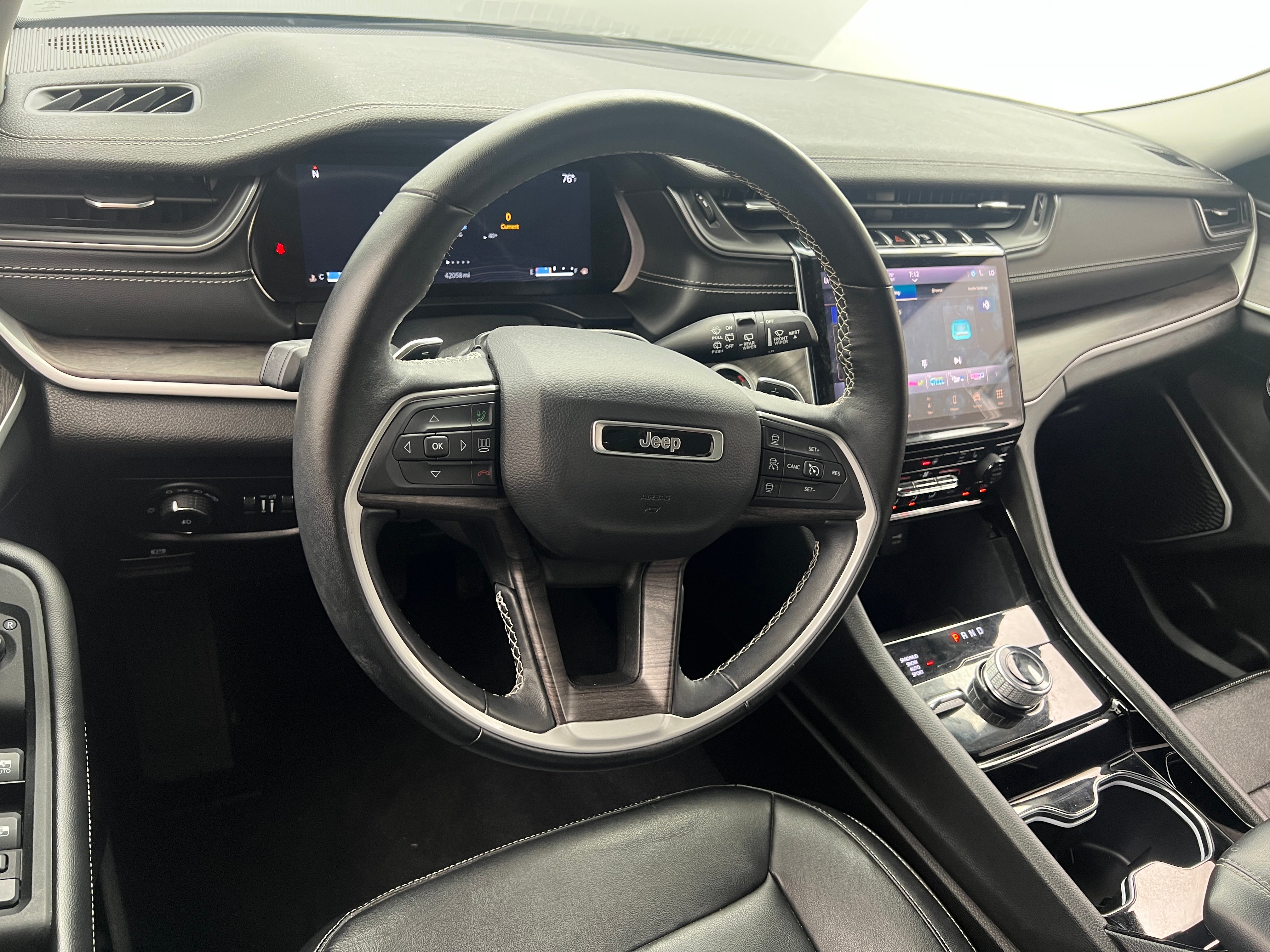 2022 Jeep Grand Cherokee L Limited Edition 2