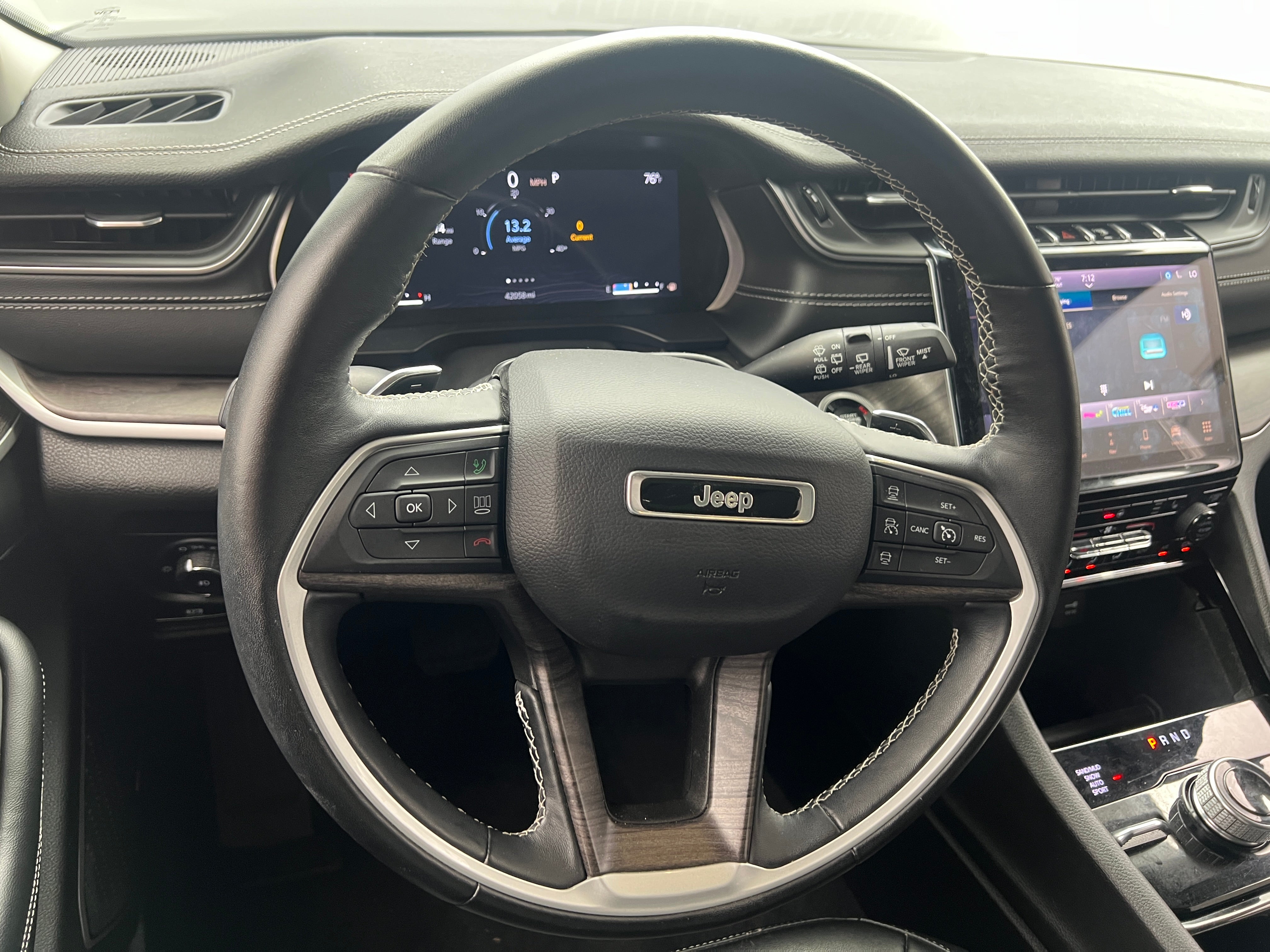 2022 Jeep Grand Cherokee L Limited Edition 4