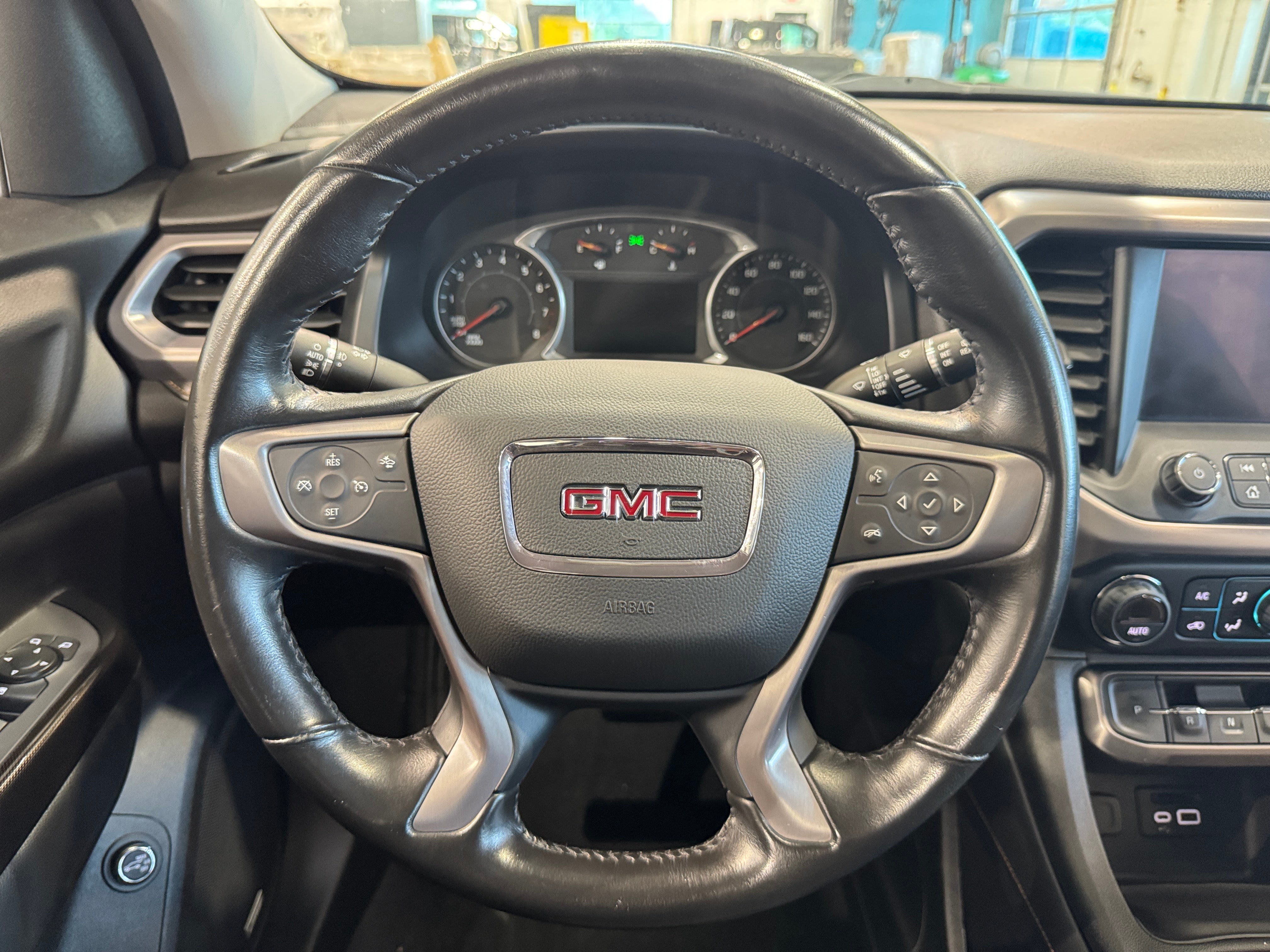 2022 GMC Acadia AT4 5