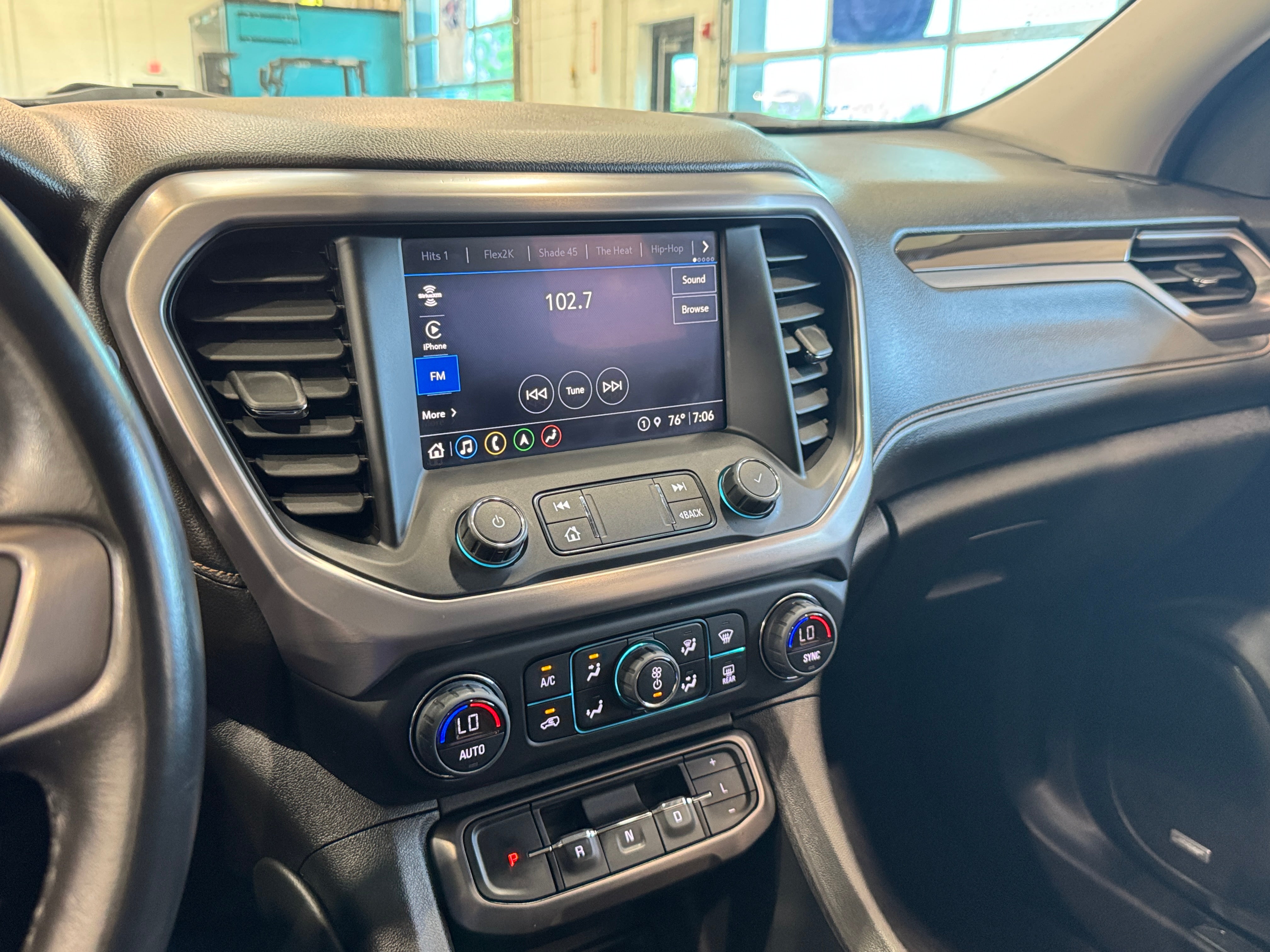 2022 GMC Acadia AT4 4