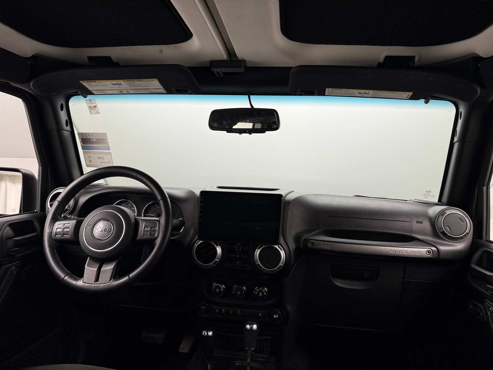 Thumbnail: 2017 Jeep Wrangler - 3