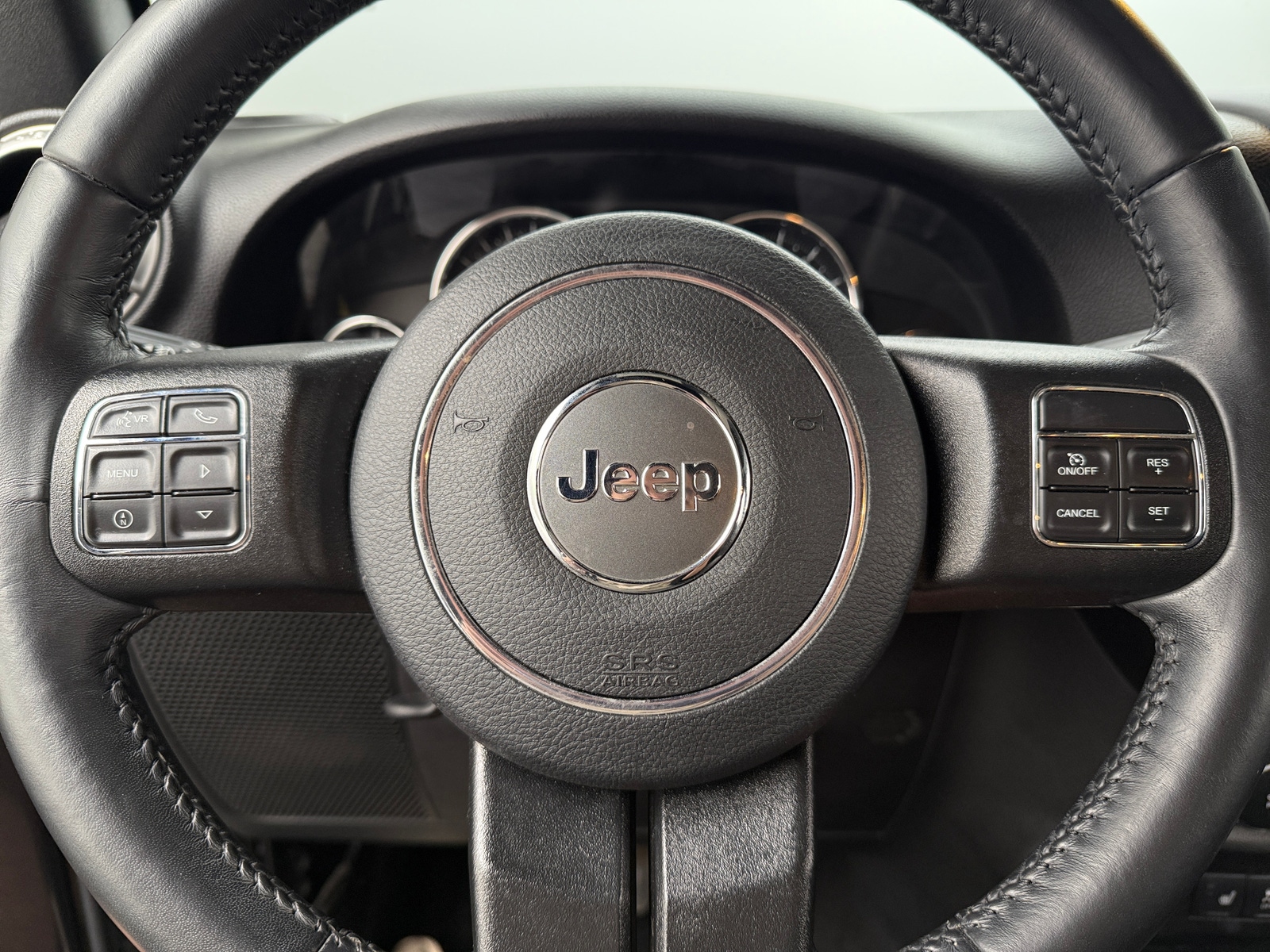 Thumbnail: 2017 Jeep Wrangler - 5