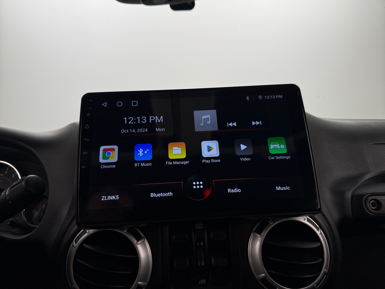 Thumbnail: 2017 Jeep Wrangler - 4