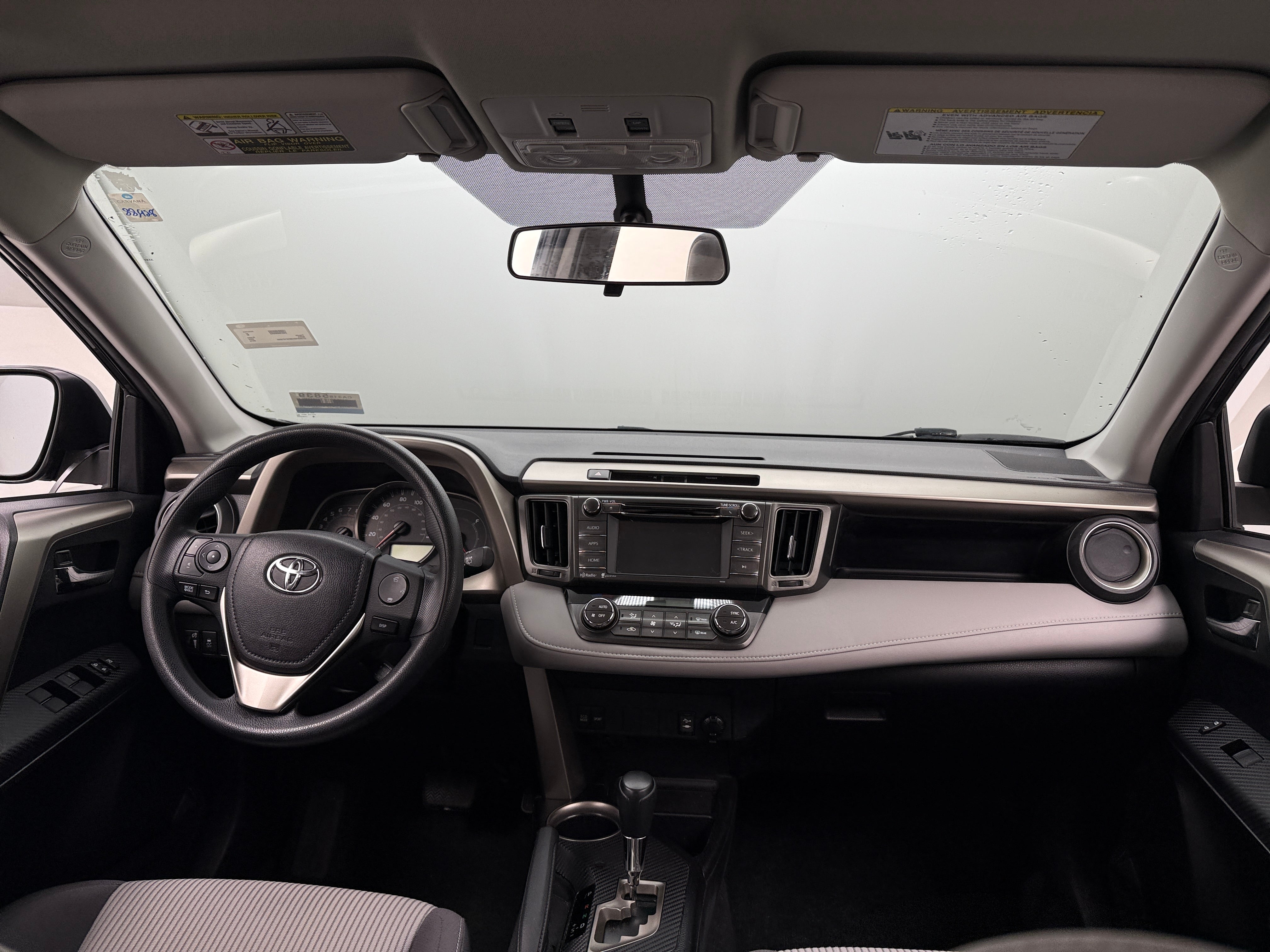 2014 Toyota RAV4 XLE 3