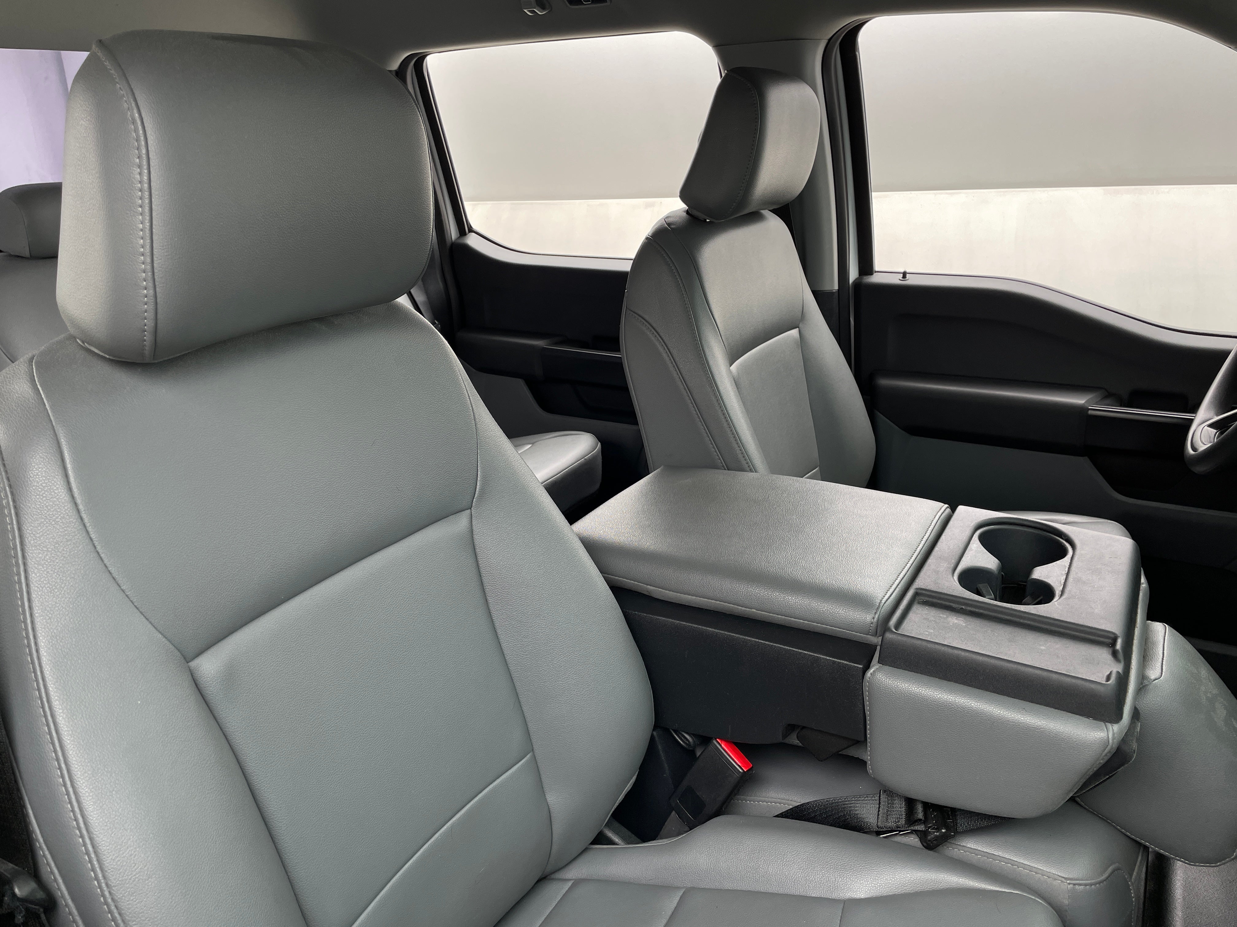 2022 Ford Econoline E-150 2