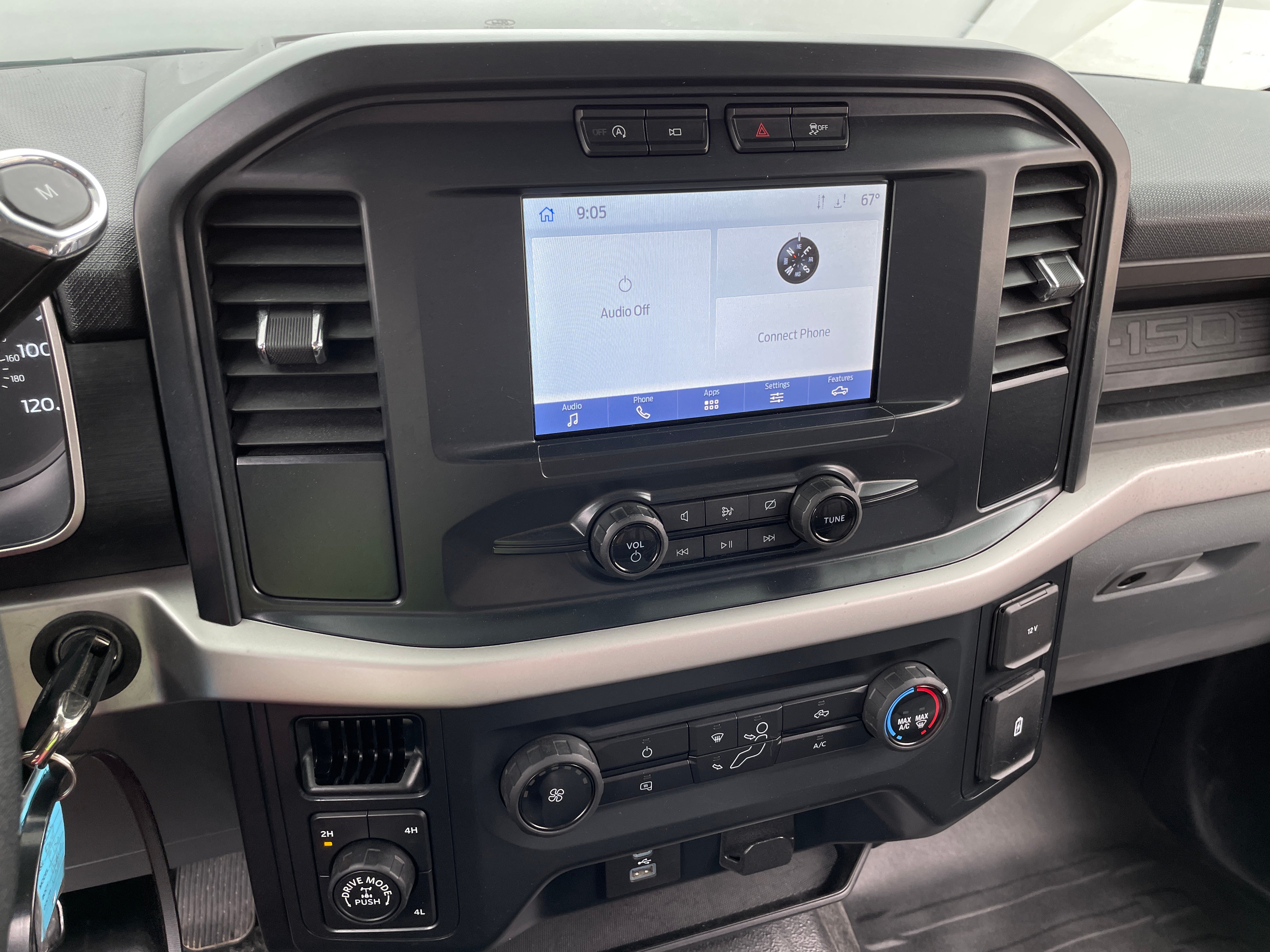 2022 Ford Econoline E-150 4