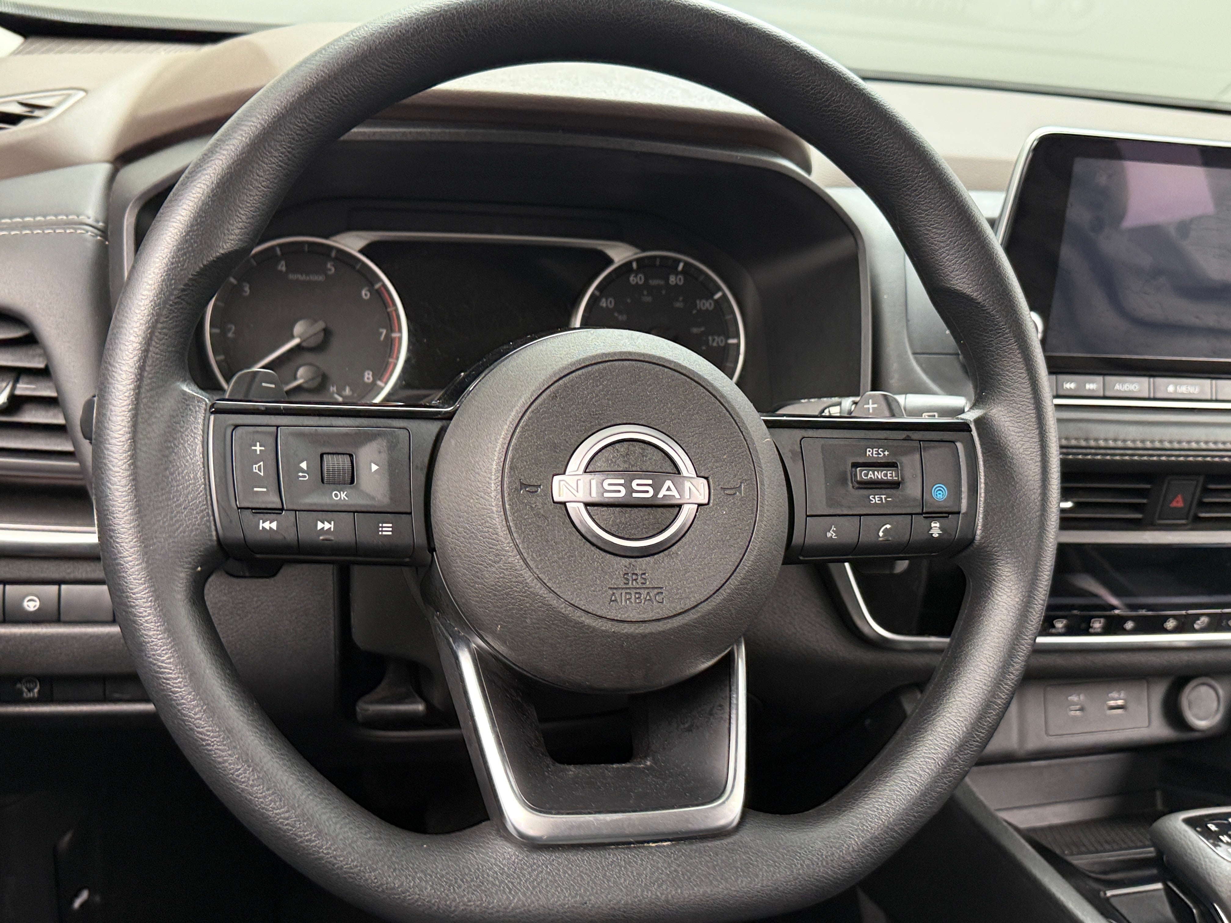 2023 Nissan Rogue SV 5